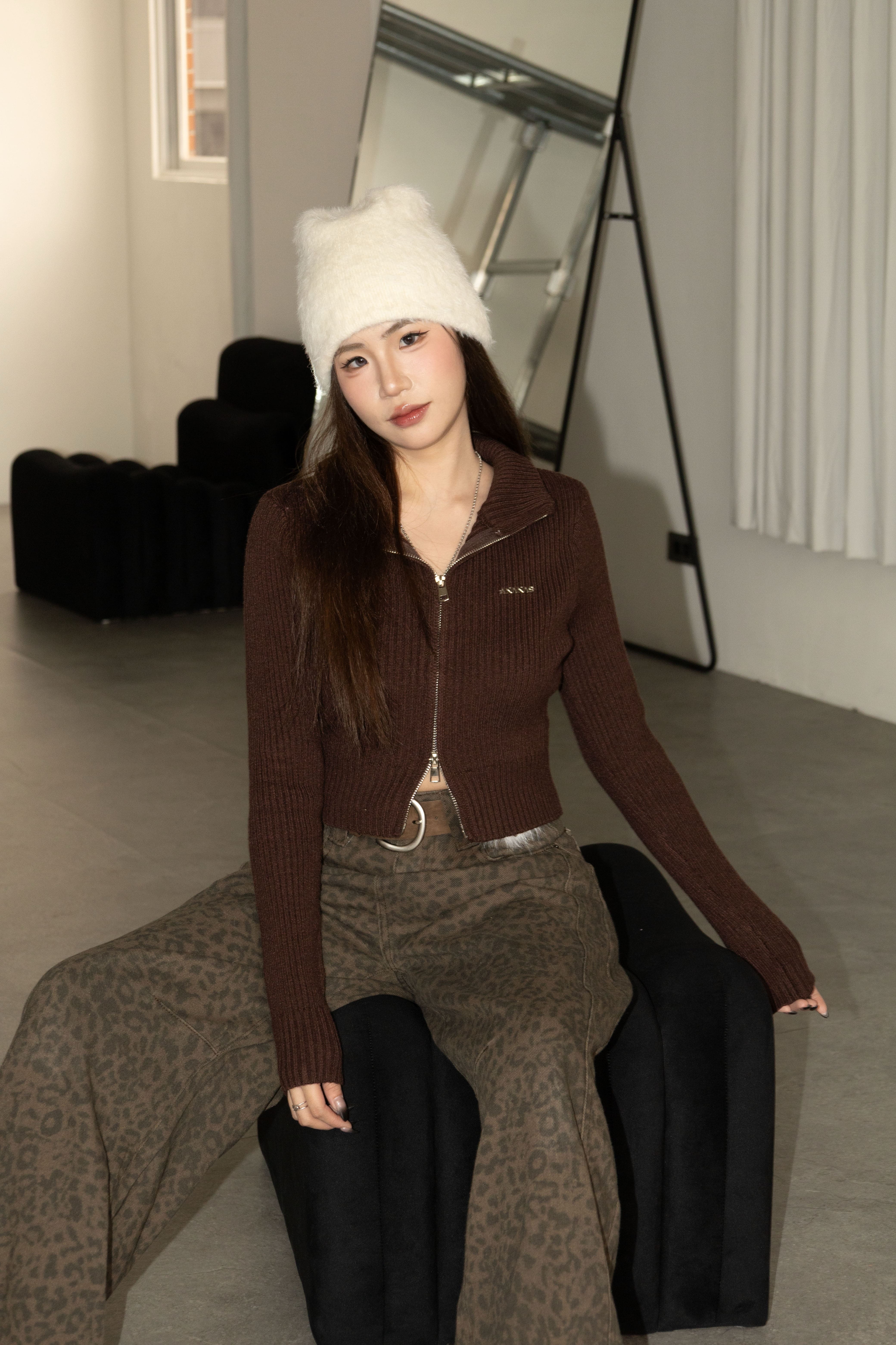 [ Ananas設計款✨] 品牌LOGO雙拉鍊針織上衣