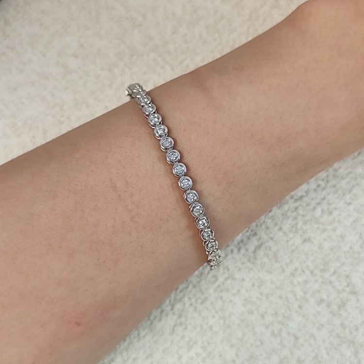 包邊鑲天然鑽石手鐲