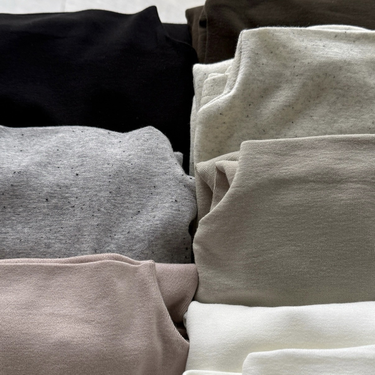 親膚牛奶多色打底衣