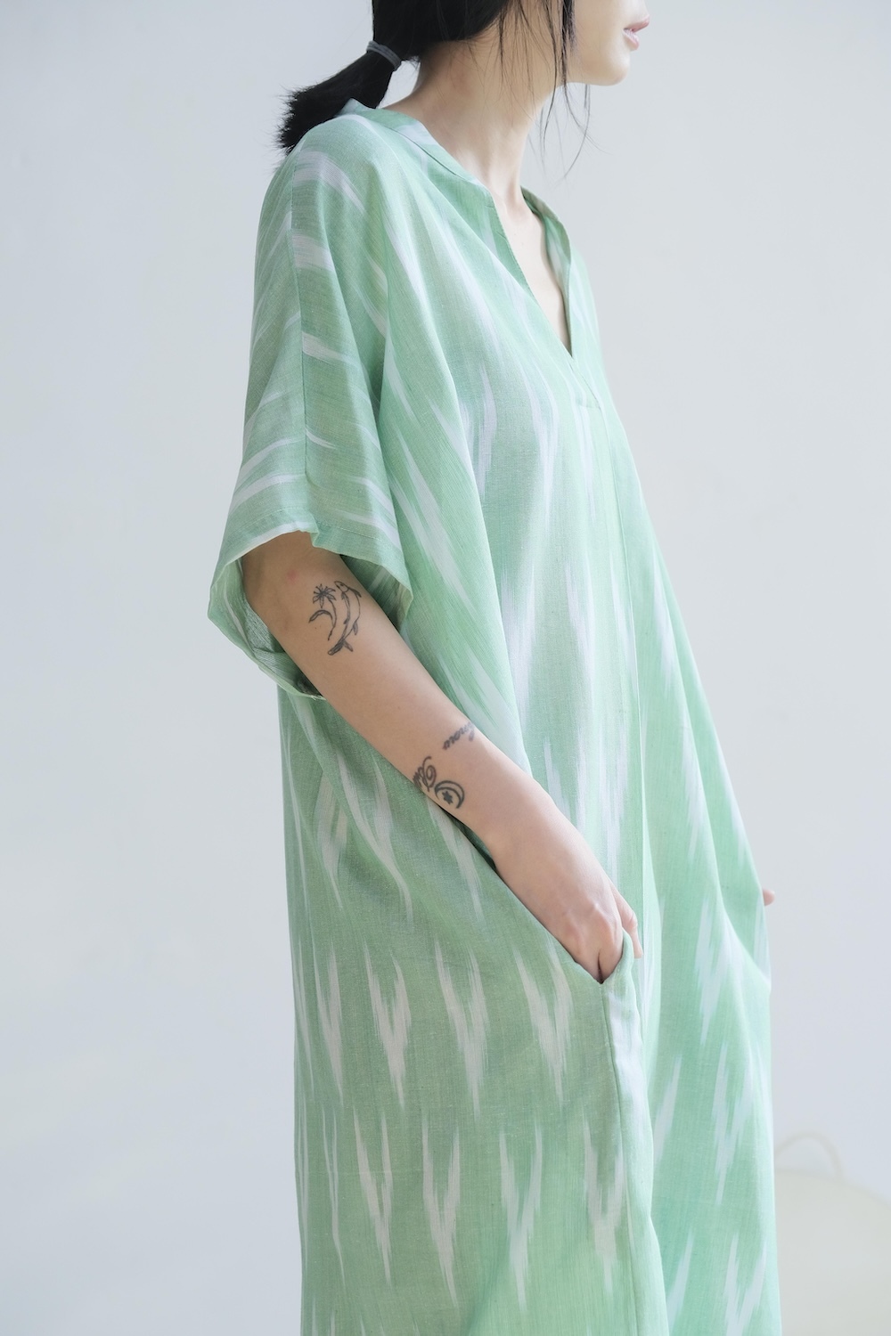 鑰匙領洋裝 / Ikat 淡綠