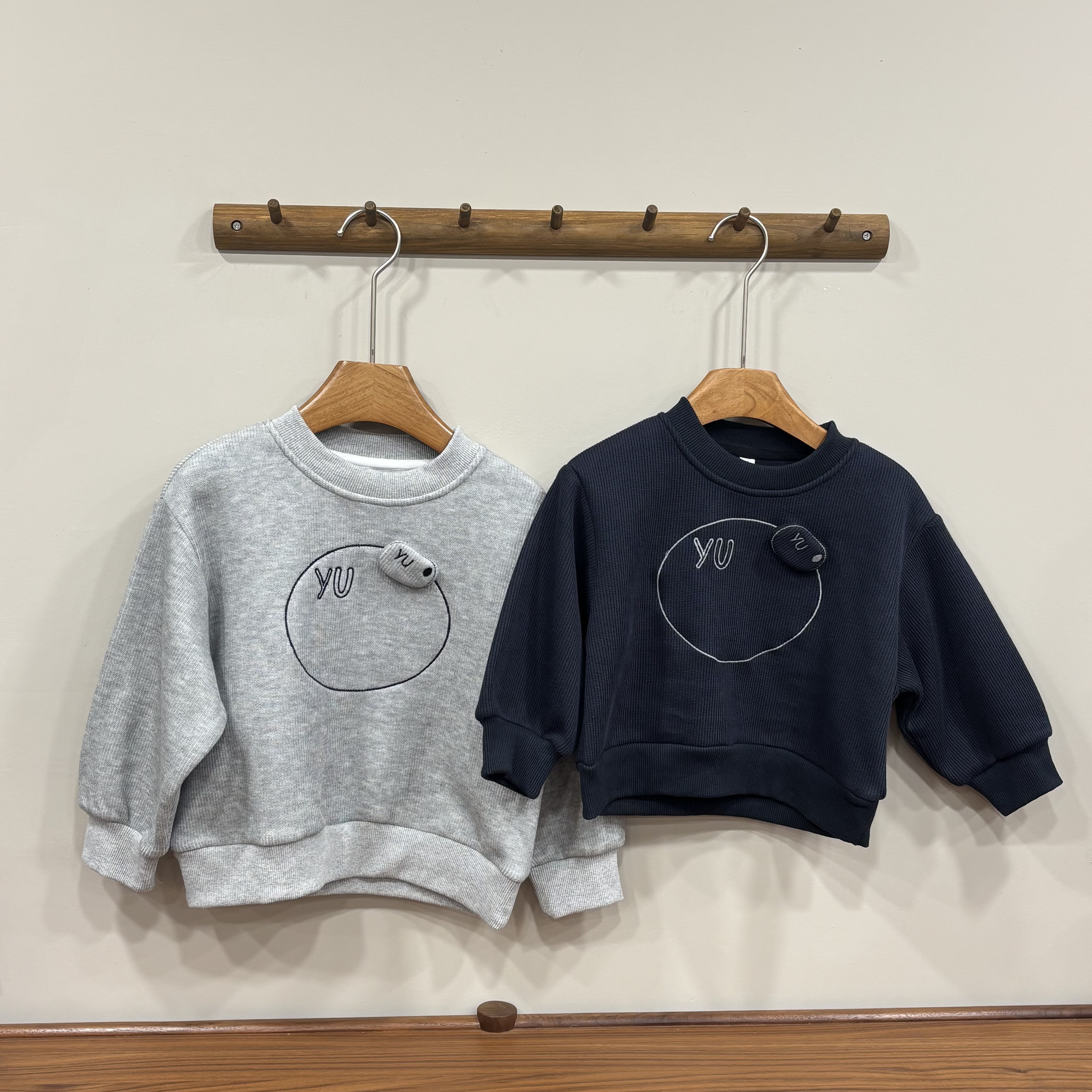 A03664內刷毛螺紋大學T