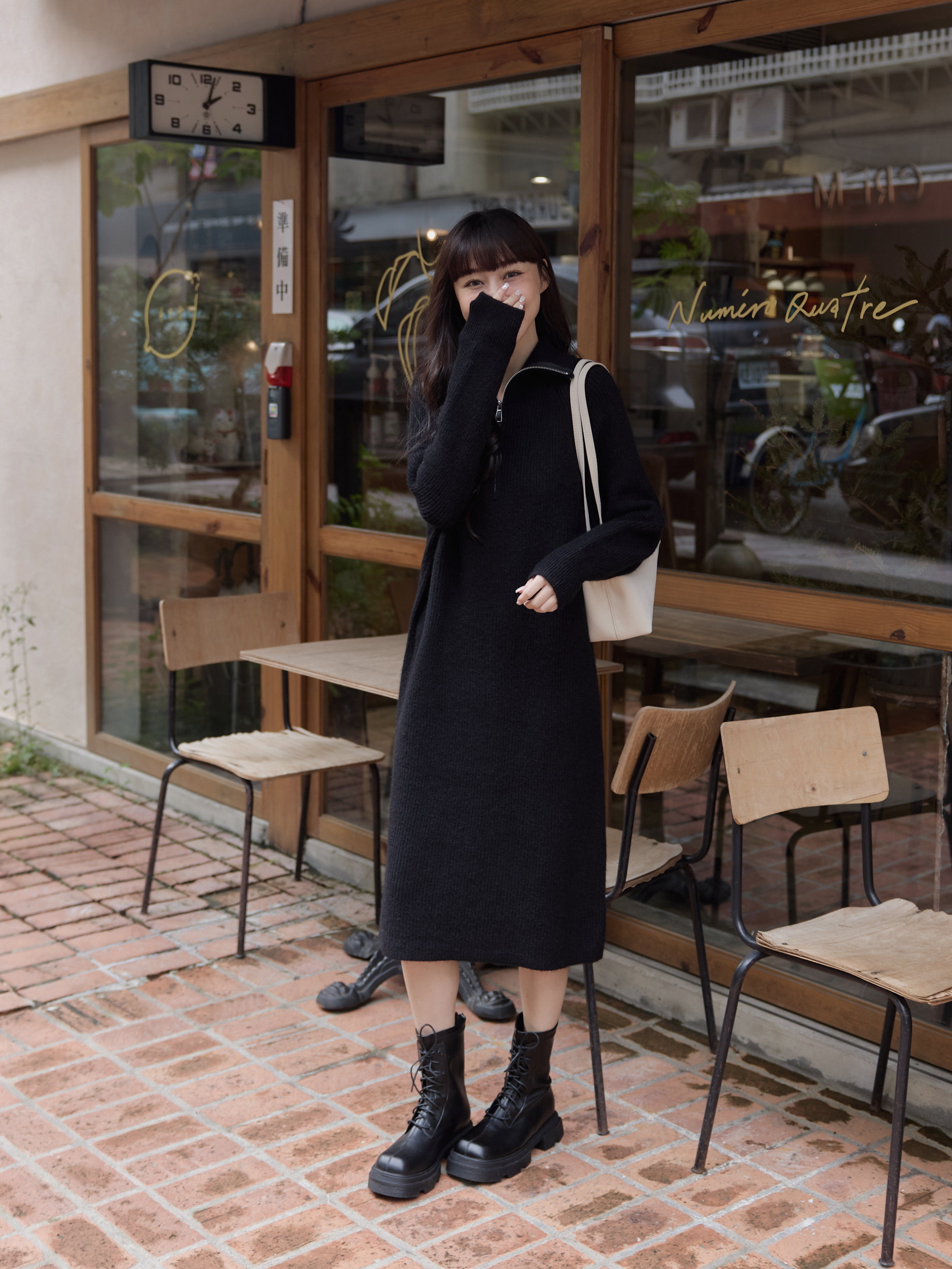 小個推薦 翻領半拉鍊坑紋長洋