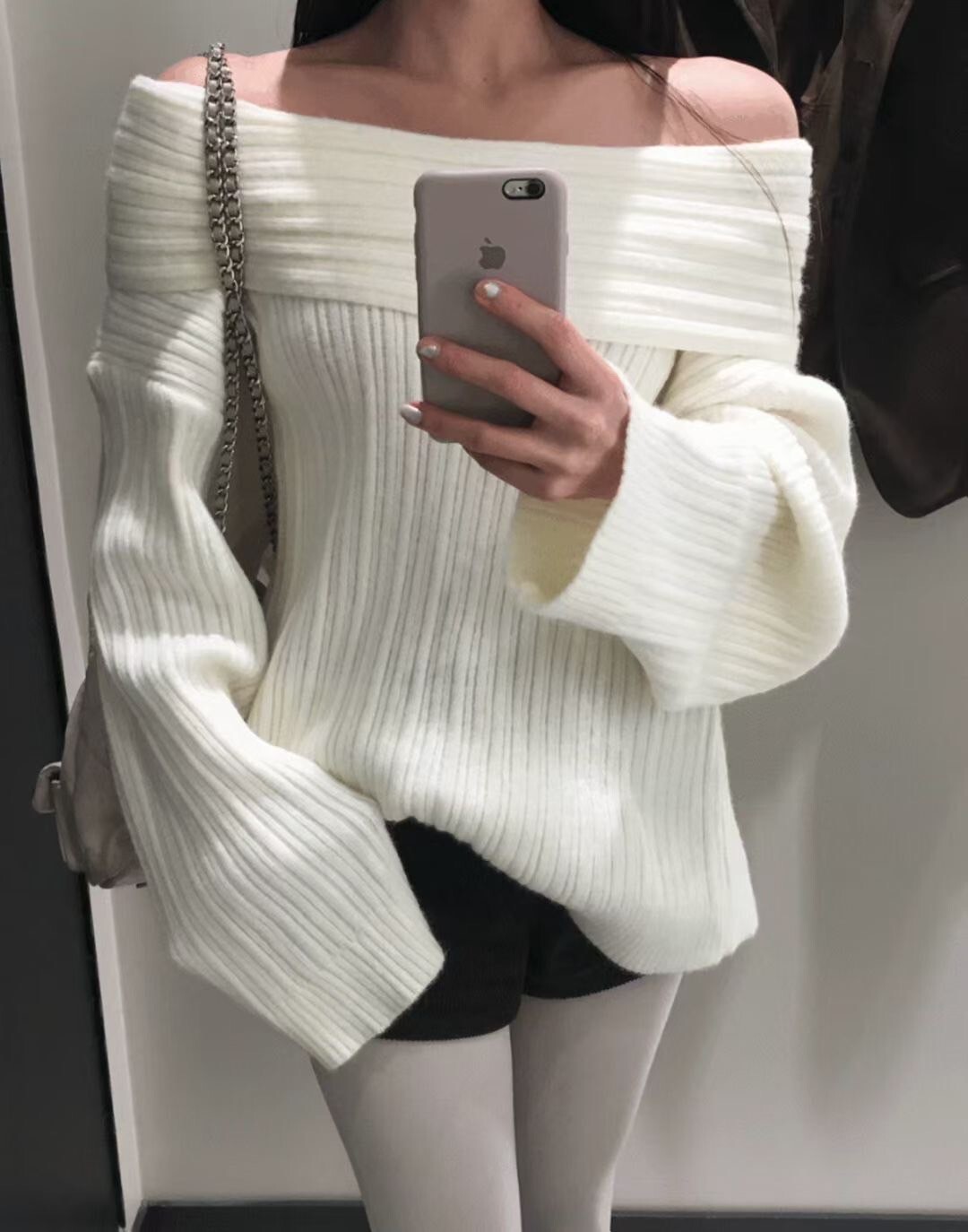 溫柔感露肩一字領造型織紋感上衣 / 3色