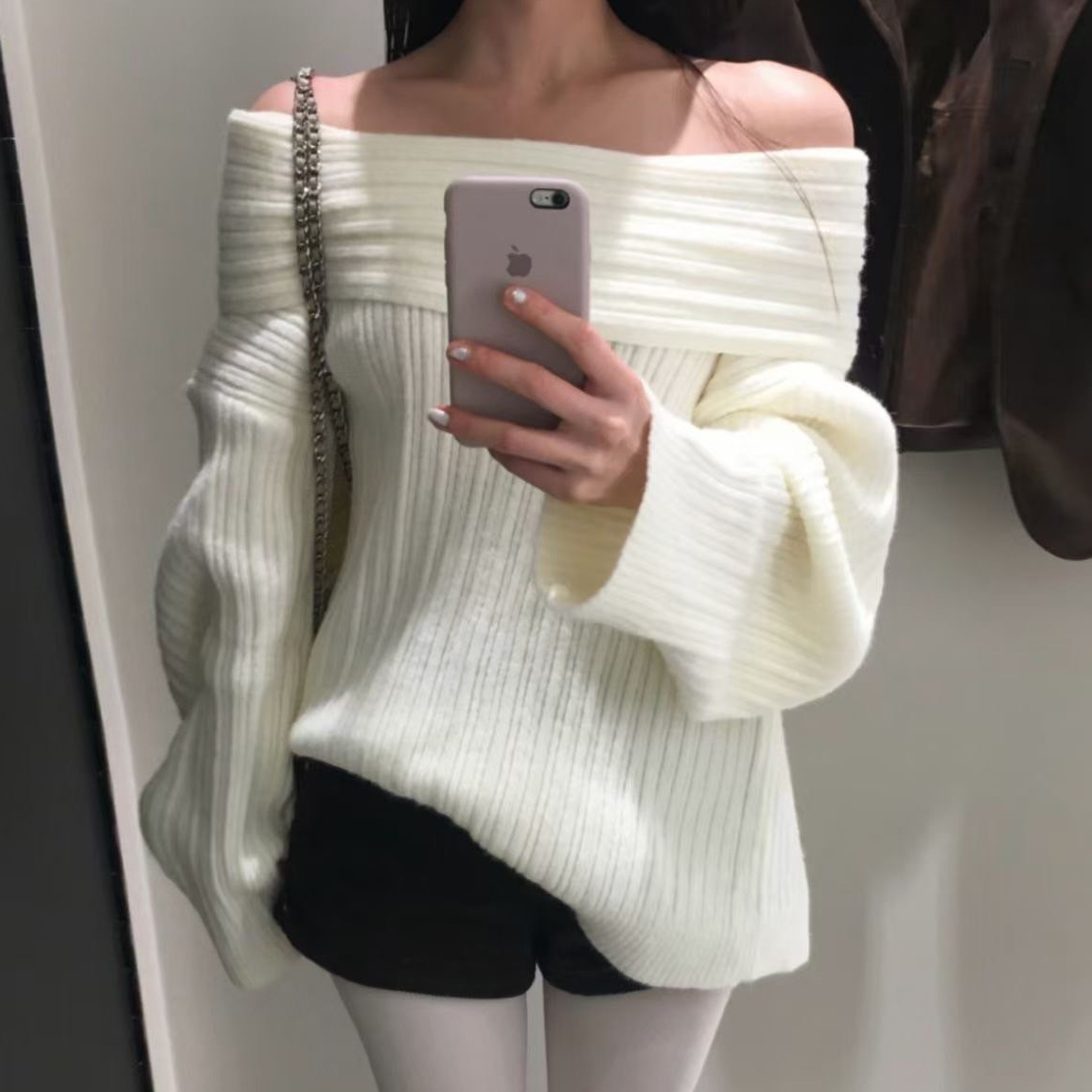 溫柔感露肩一字領造型織紋感上衣 / 3色