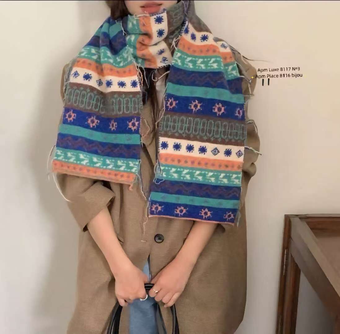 BN5356 復古花紋針織蘇蘇頸巾