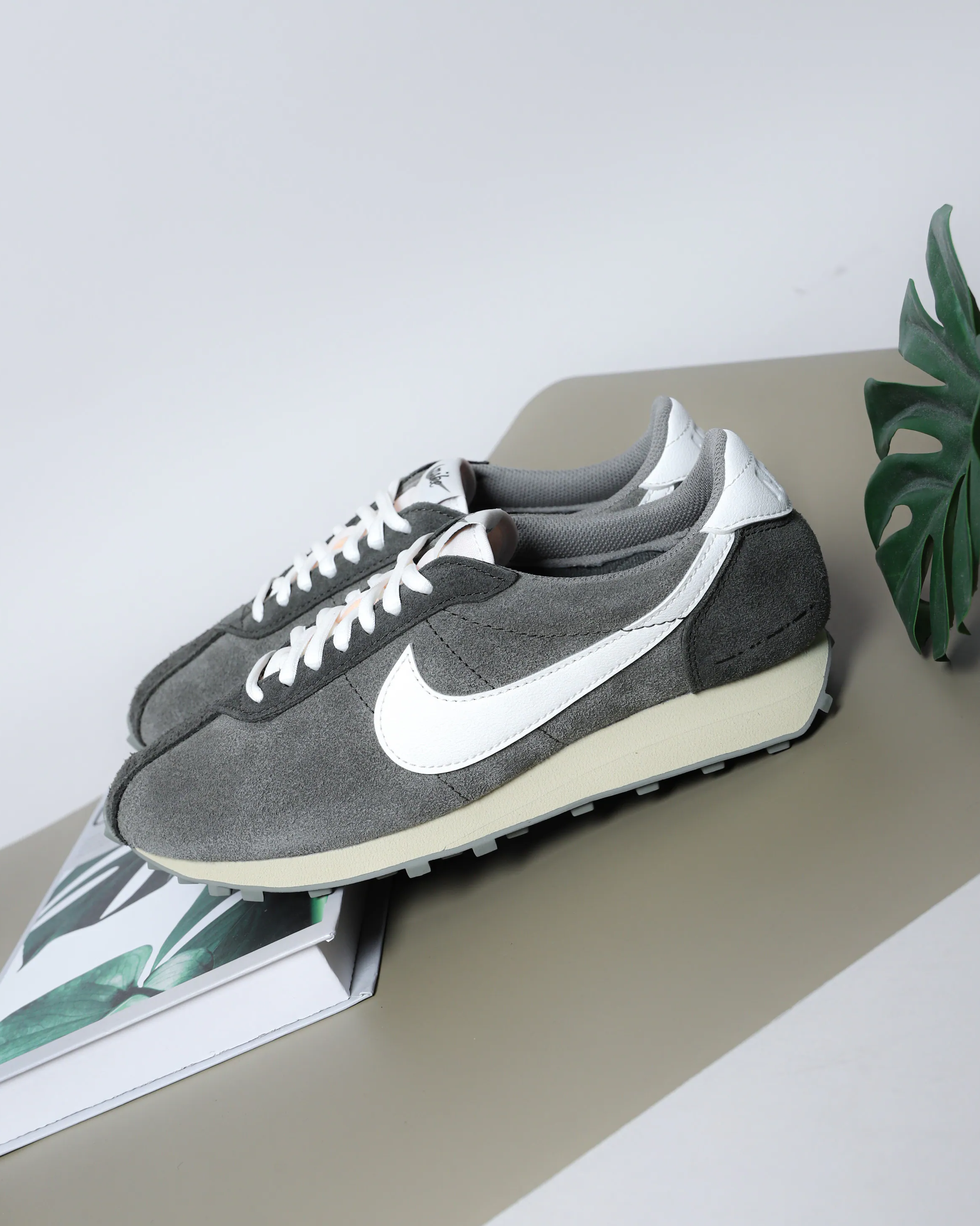 (預訂) Nike LD-1000 - Cargo Khaki Sequoia Sail