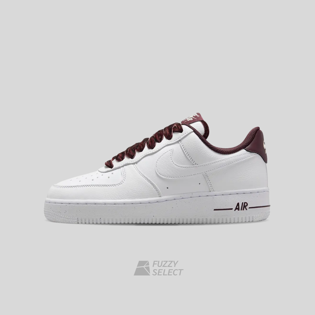 【逢甲 FUZZY】W Nike Air Force 1 "Vintage" 天鵝絨鞋帶 白酒紅 HV4403-600