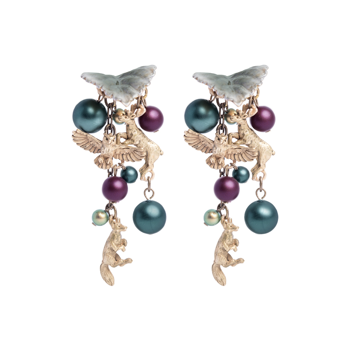 森林裡翩翩起舞的動物耳環