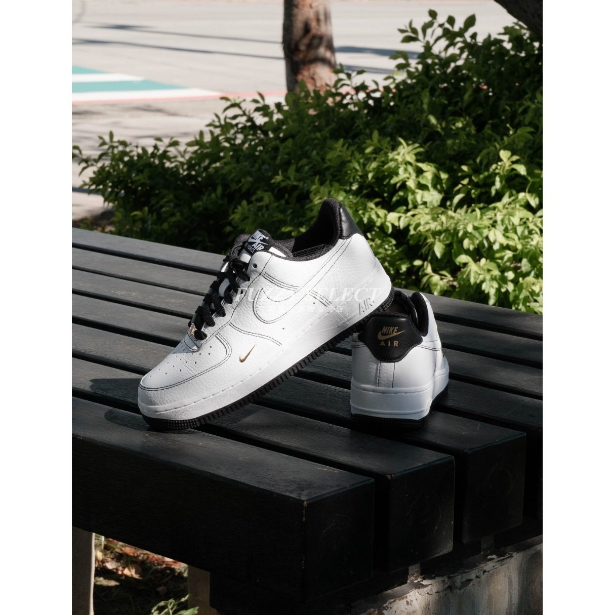 【逢甲 FUZZY】W Nike Air Force 1 "White/Black" 白黑 小金勾 反車線 IB6543-101