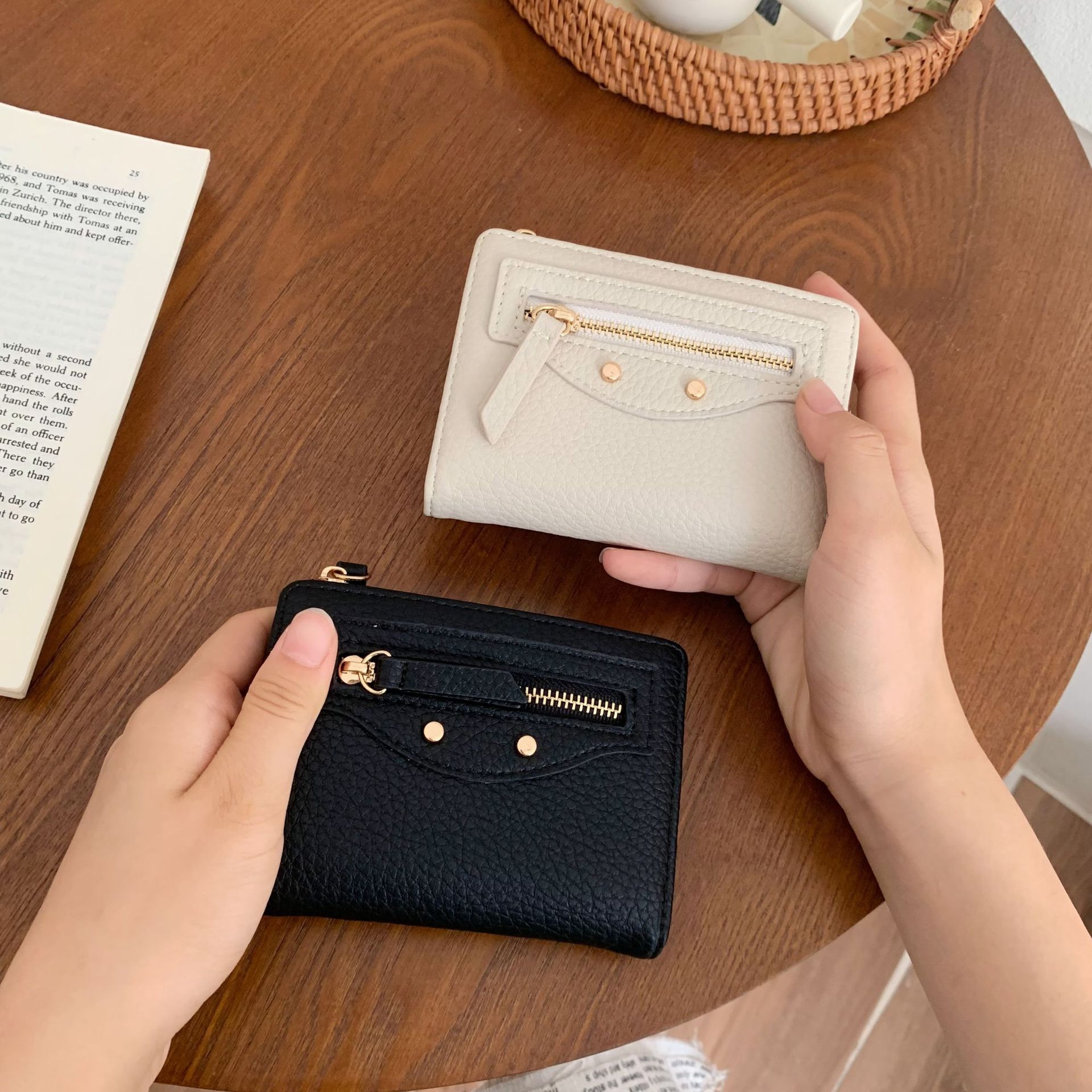 Minimal Studded Litchi-Texture Short Zipper Wallet