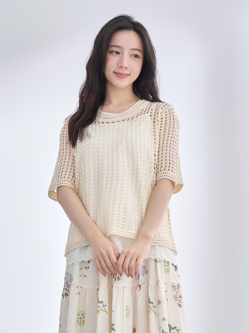 簍空織紋五分袖針織上衣