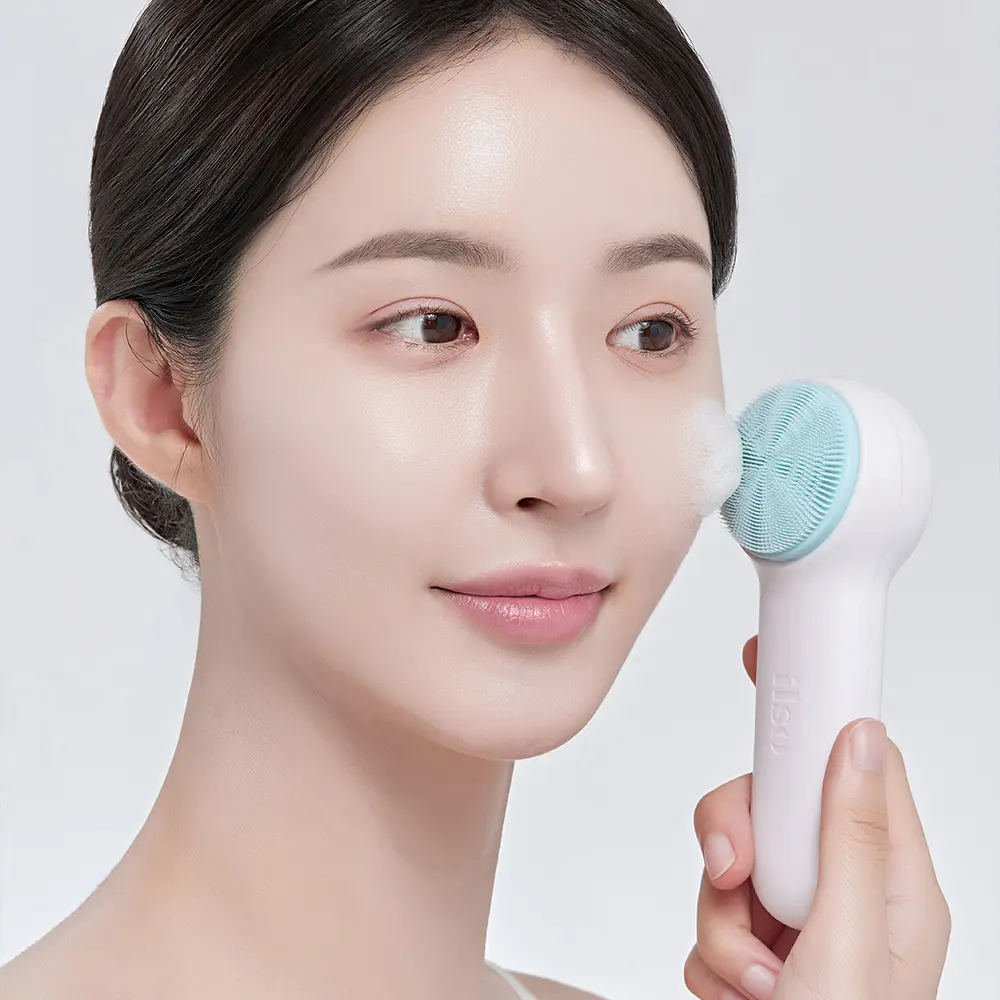 Ilso 毛孔深層潔淨大師 (鼻部/臉部清潔刷)