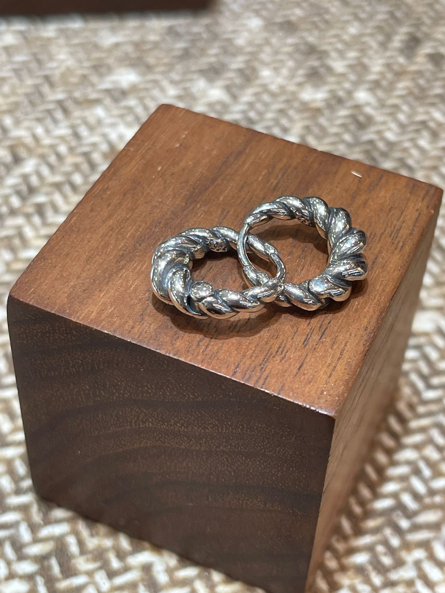 sl1228/牛角包吊耳環