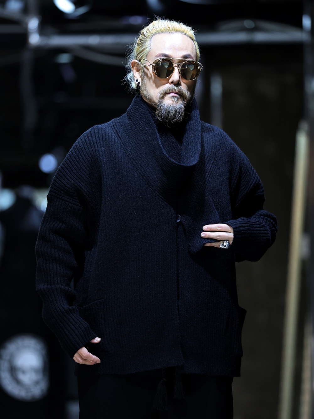 長披肩領針織開襟衫