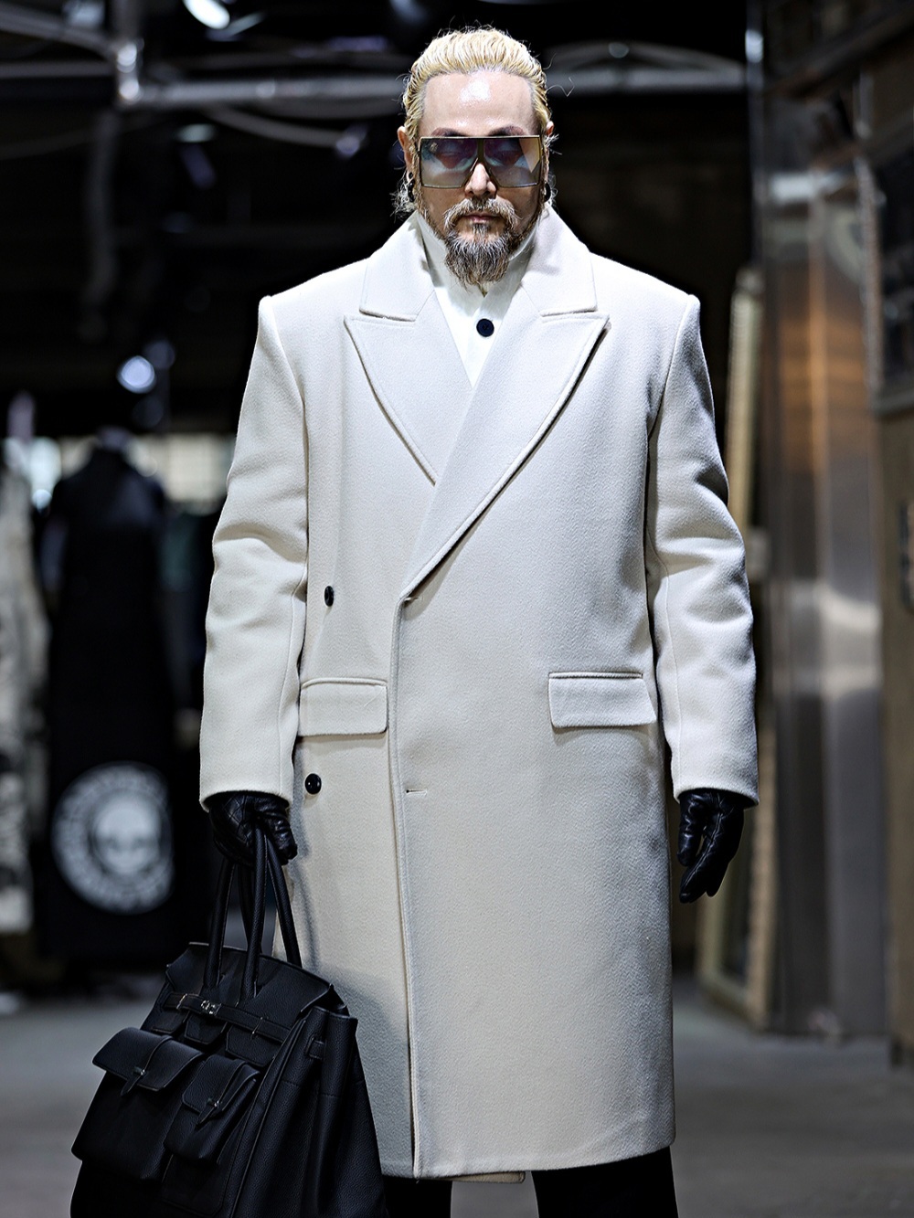 尖領側排扣長版大衣外套