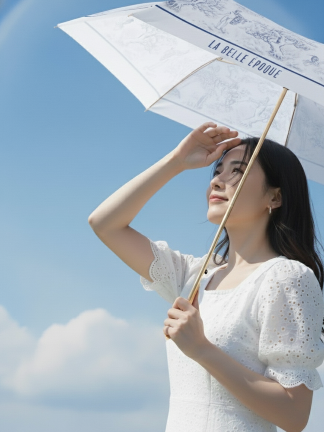 JADEDROP 防曬陽傘陳列在窗邊，呈現 2025 陽傘推薦與防曬傘選擇