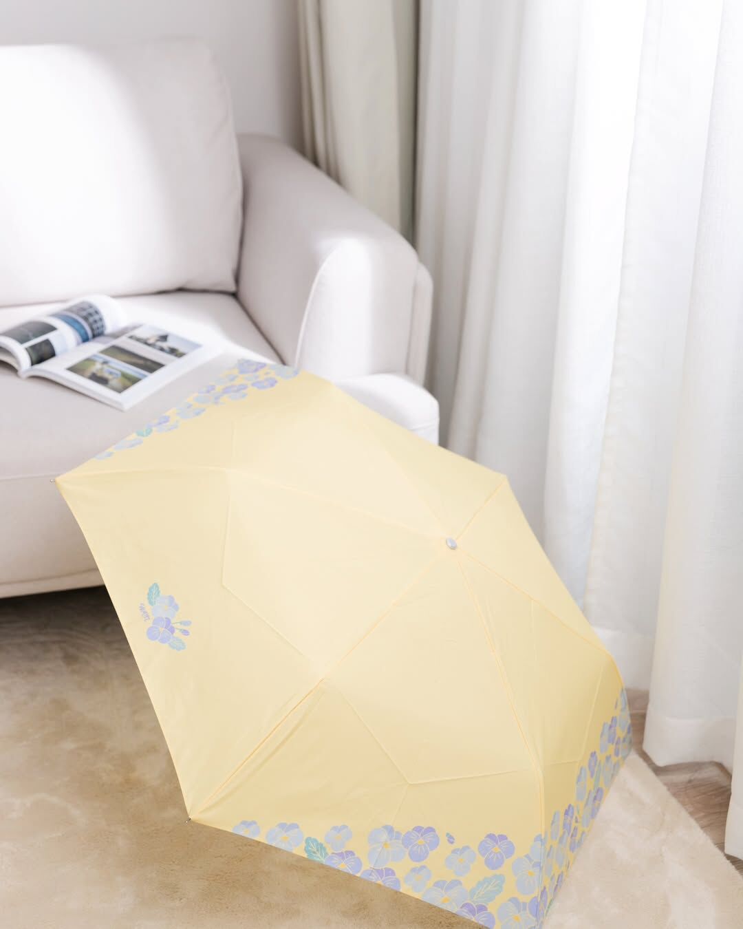 雨傘保養用品展示，JADE DROP 江戶物語 槿花黃美膚摺疊傘