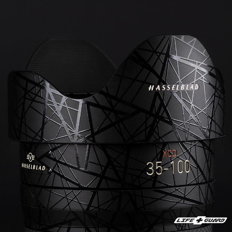 交織極黑貼膜質感特寫，LIFE+GUARD 設計風格