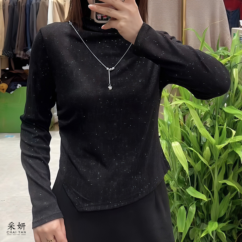 星空綴飾抓皺高領彈力長袖上衣