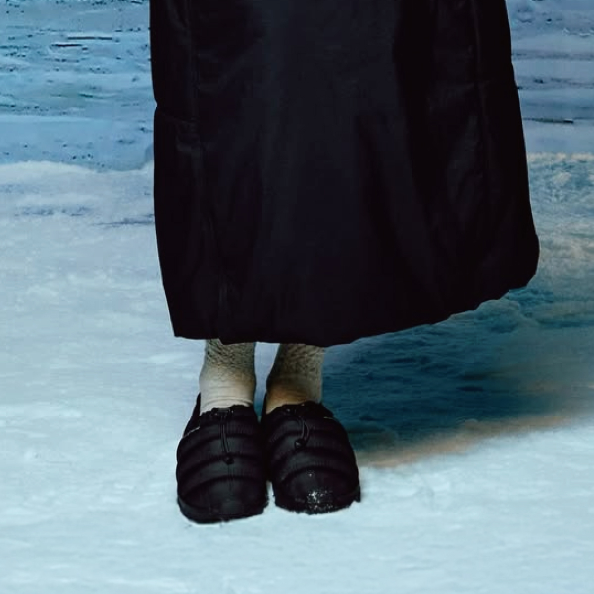 【EIDER】保暖舒適休閒鞋/25EDUF25N72-[經典黑、橄欖綠]