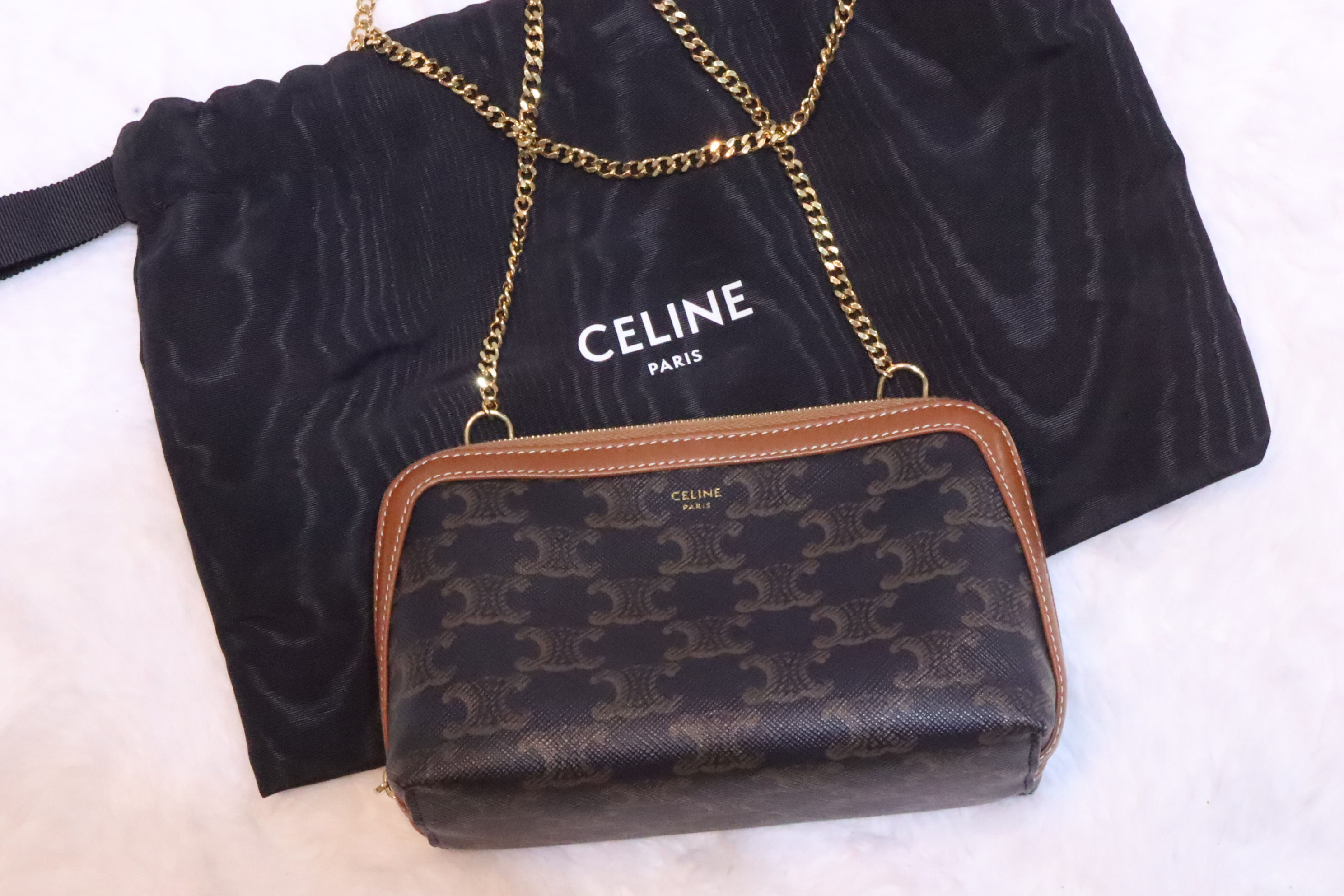 Celine pouch on chain🤎（現貨）