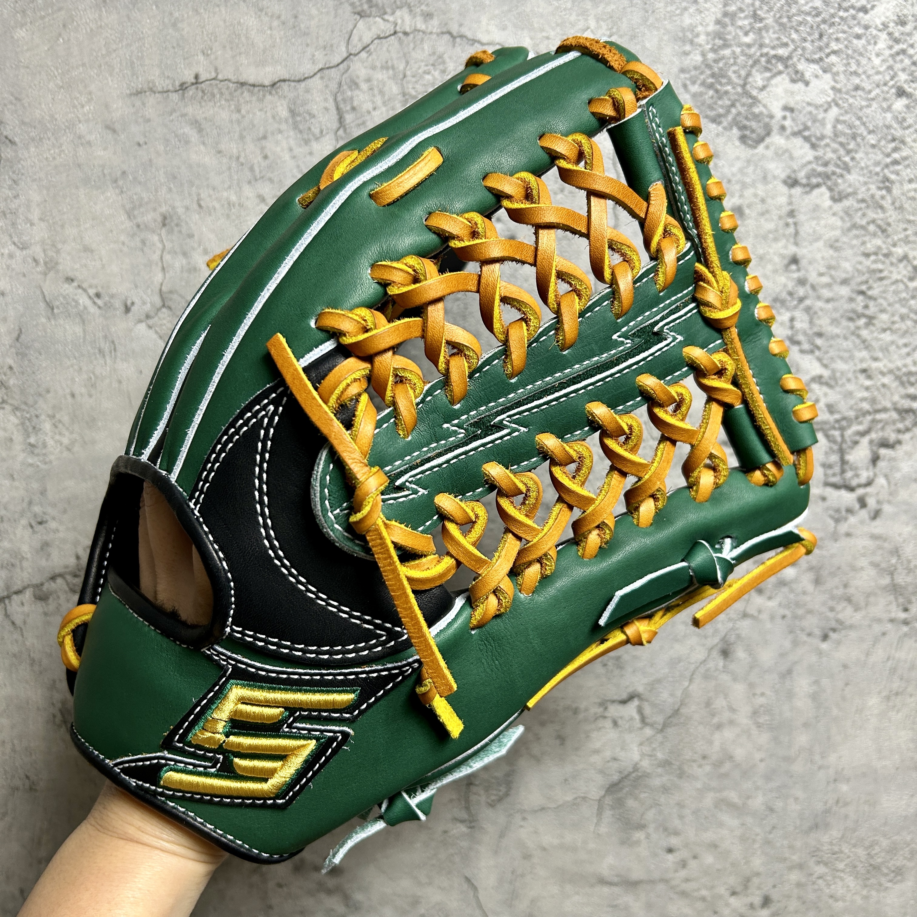 FIVE 瘋牛店鋪限定 硬式 外野 mb-01 M2509-095