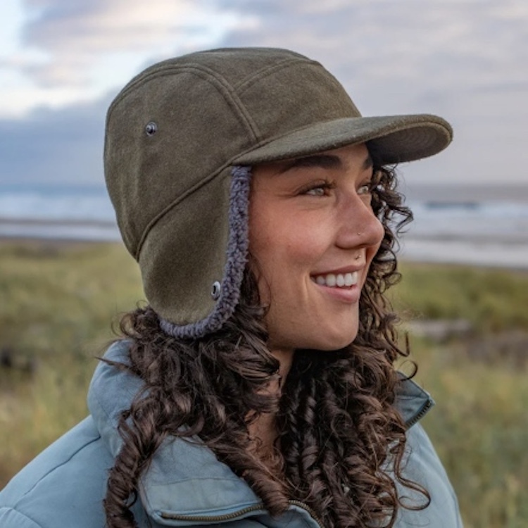 【SUNDAY AFTERNOONS】抗UV保暖遮耳棒球帽_Frontier Cap_MODEL