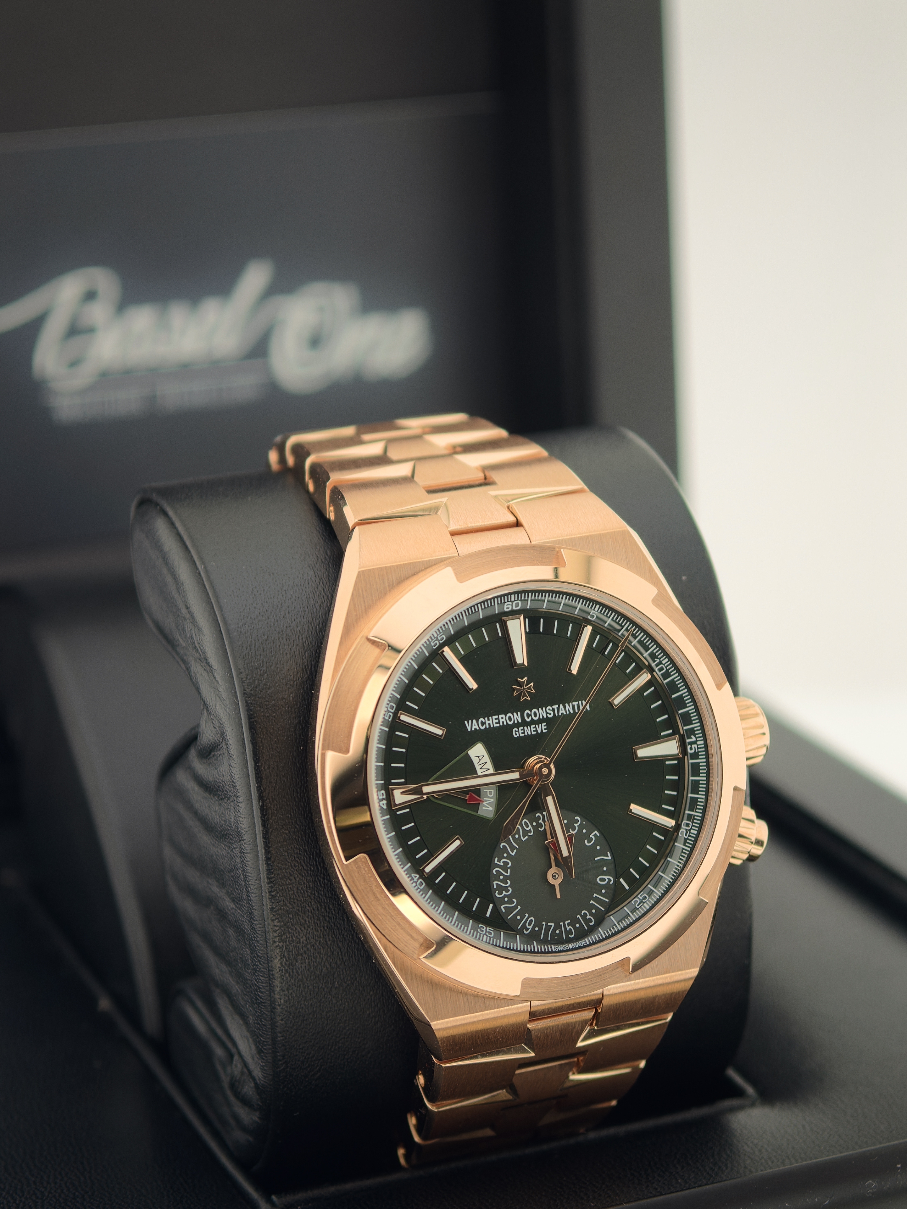 BRAND NEW VACHERON CONSTANTIN 7920V/210R-B965
