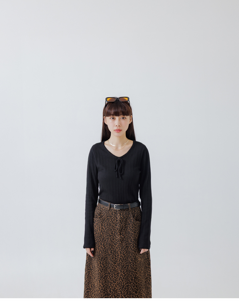 Ribbed bow tie round neck top, available in four colors【01099199】in stock+pre-order