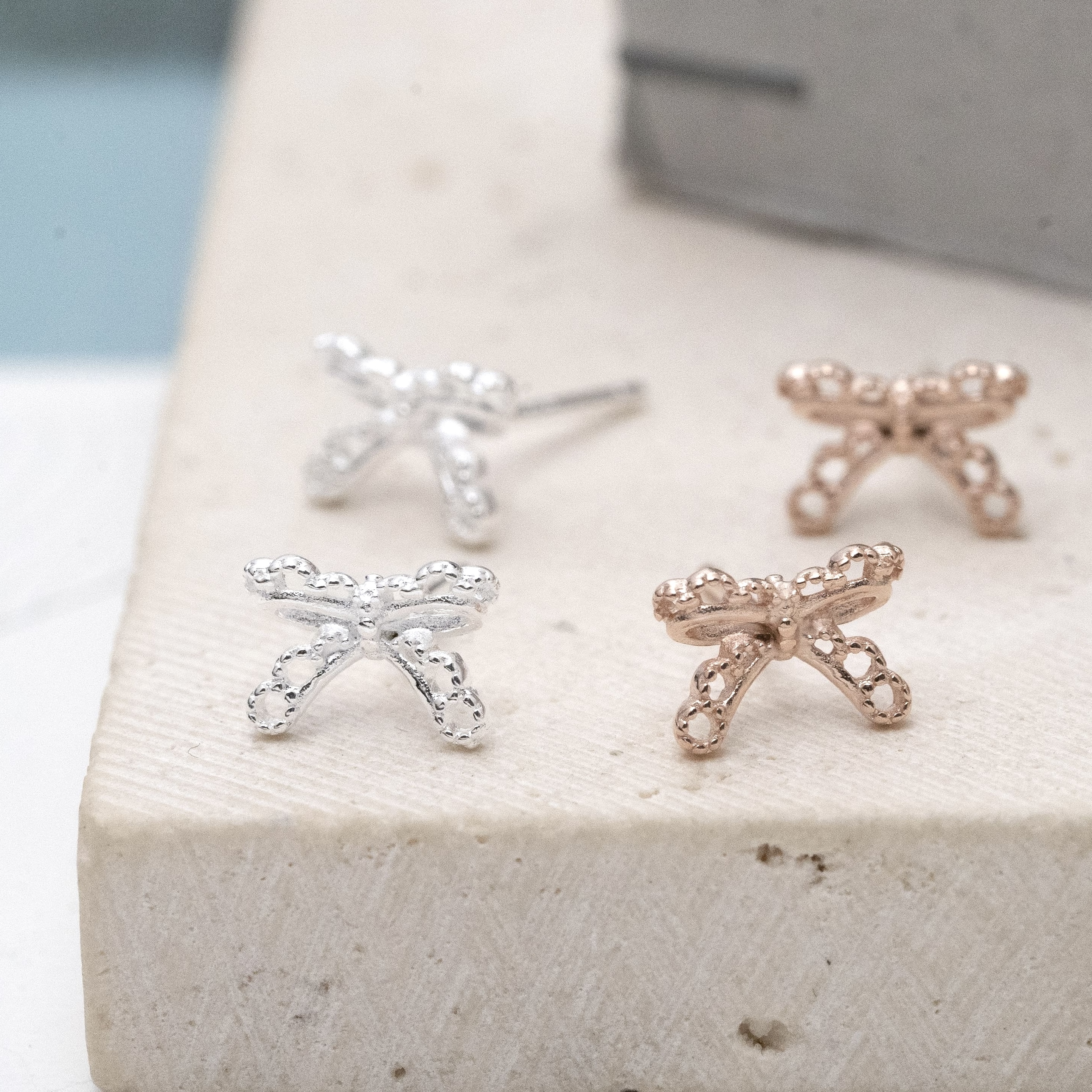 Sve10 (蝴蝶結耳環）