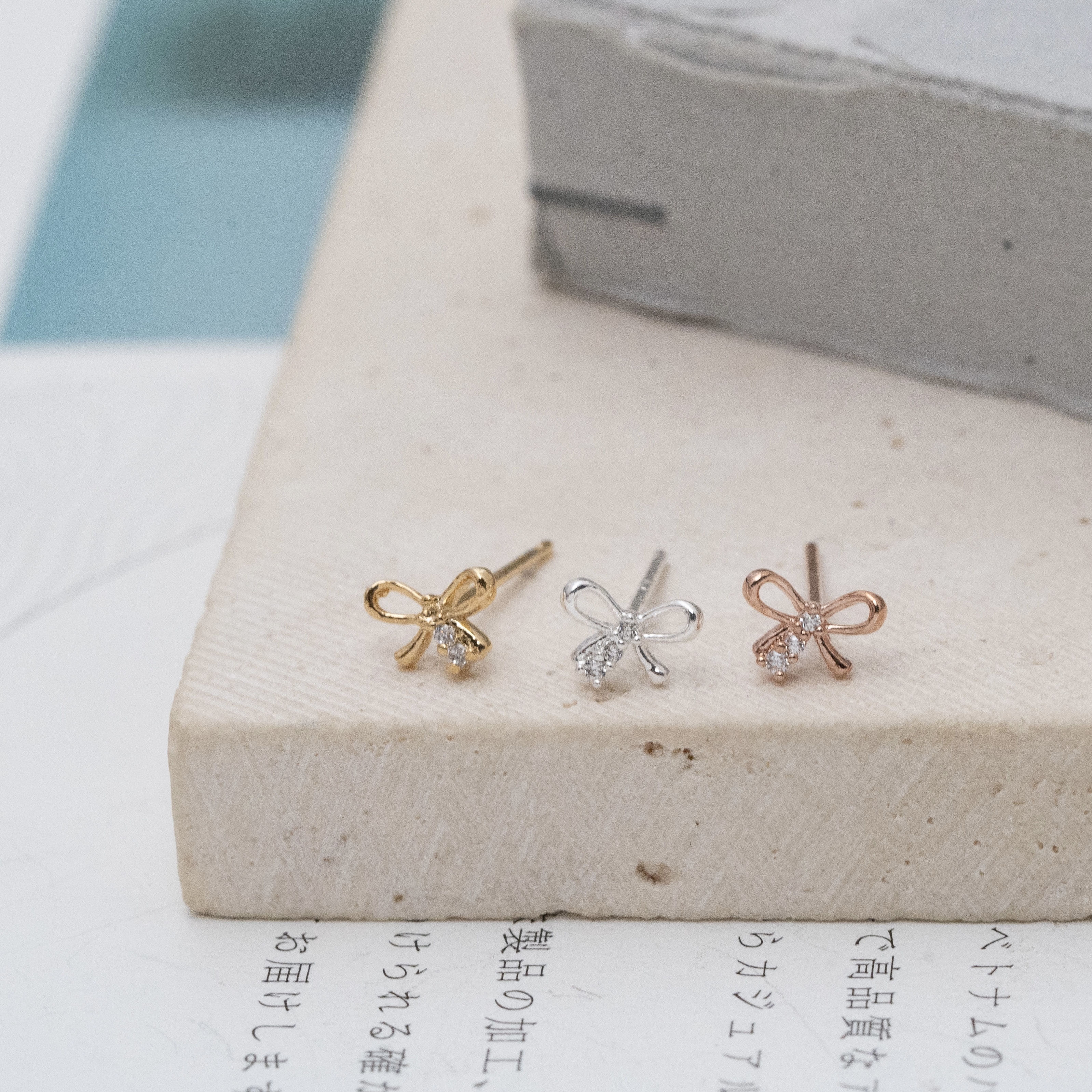 Sve13 (蝴蝶結耳環）