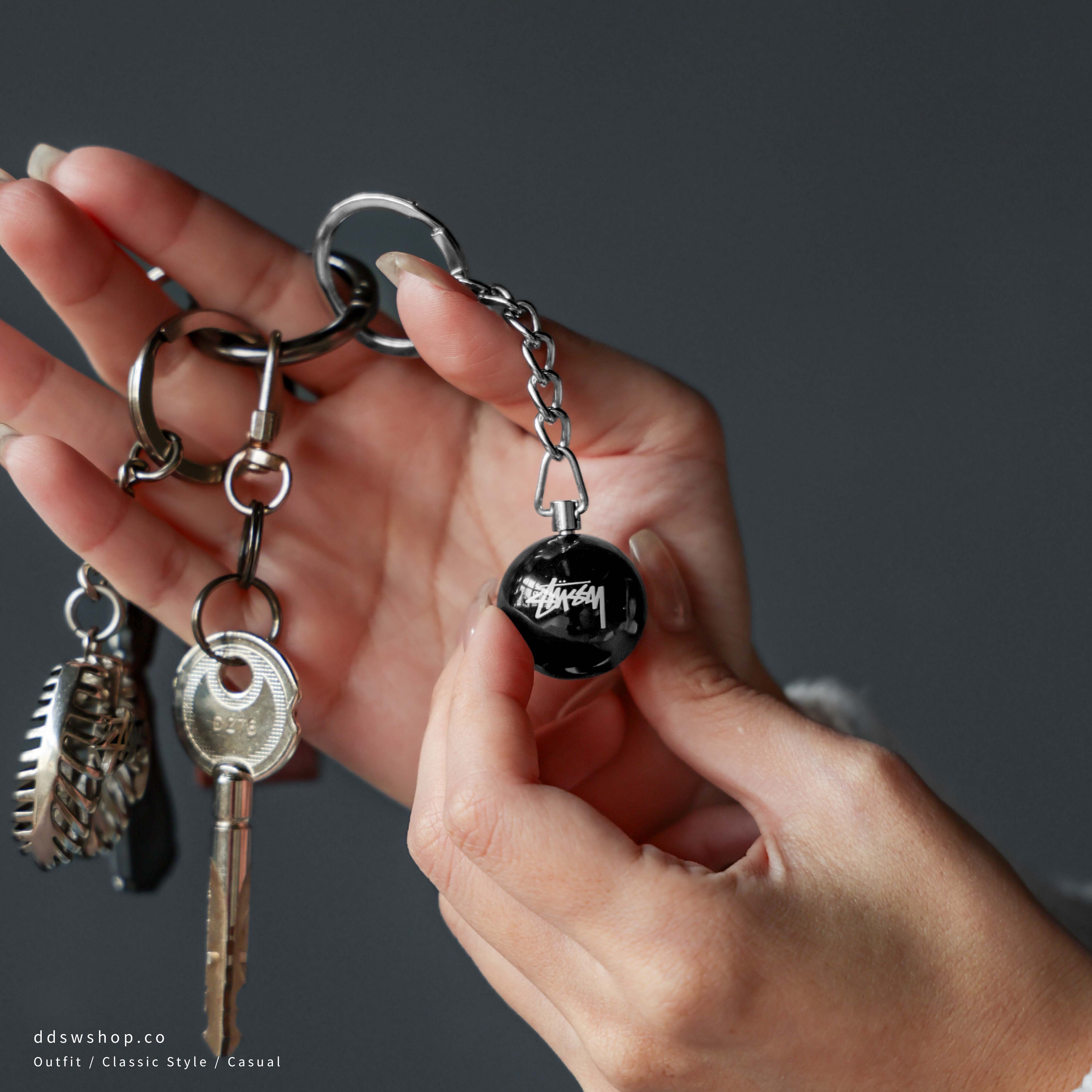 "代購" Stussy 25FW 8 BALL KEYCHAIN 鑰匙圈