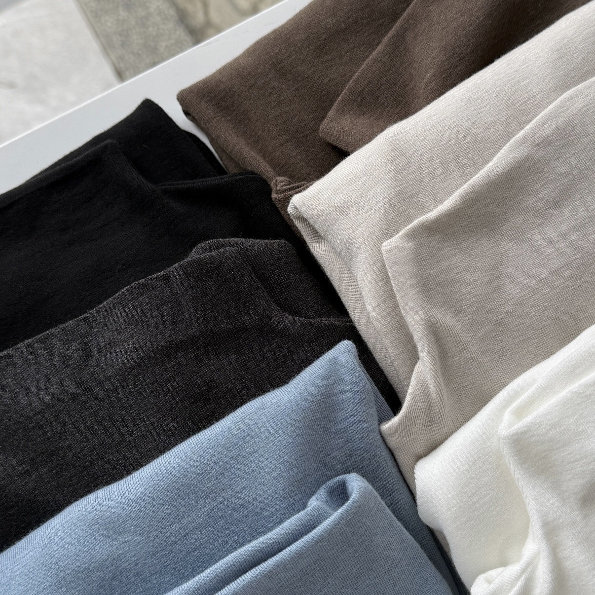 馬卡龍色系打底內搭