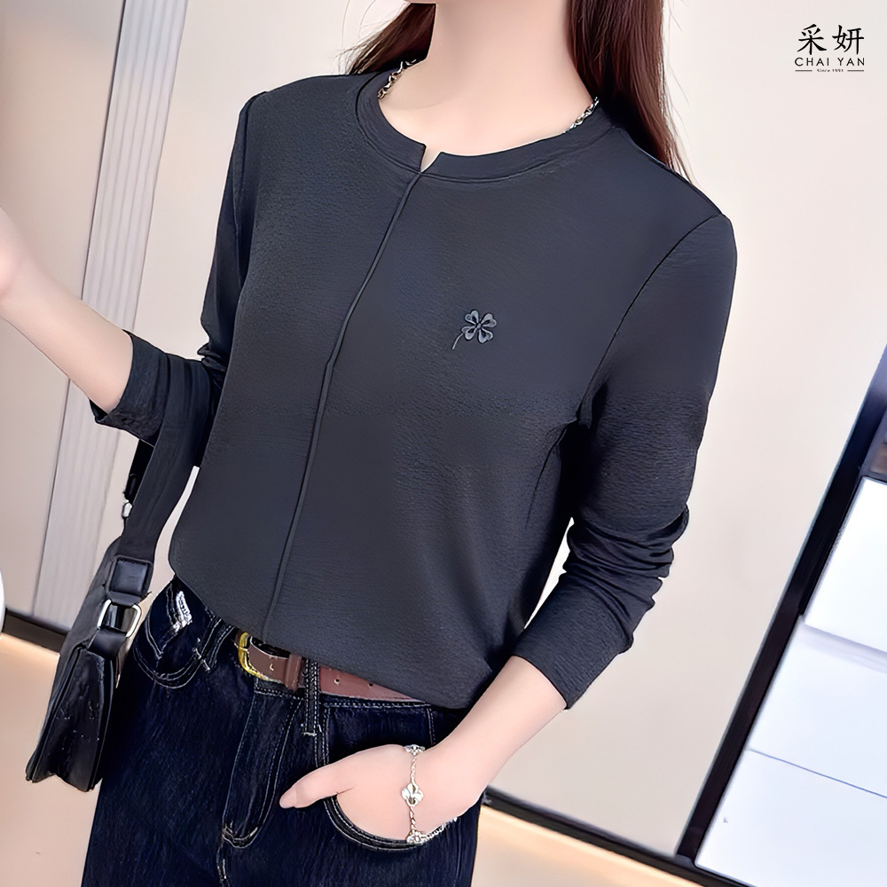 幸運草刺繡壓線細棉長袖上衣