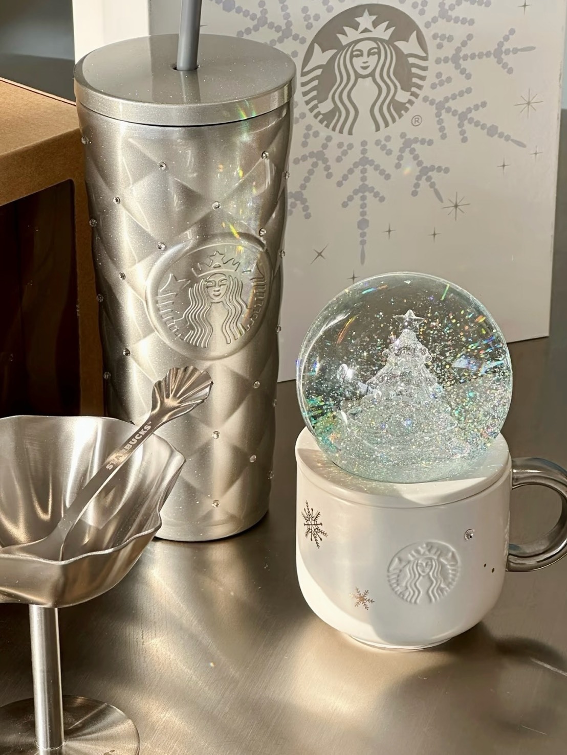 STARBUCKS 星巴克 飄雪 聖誕 水晶球 馬克杯 180ML