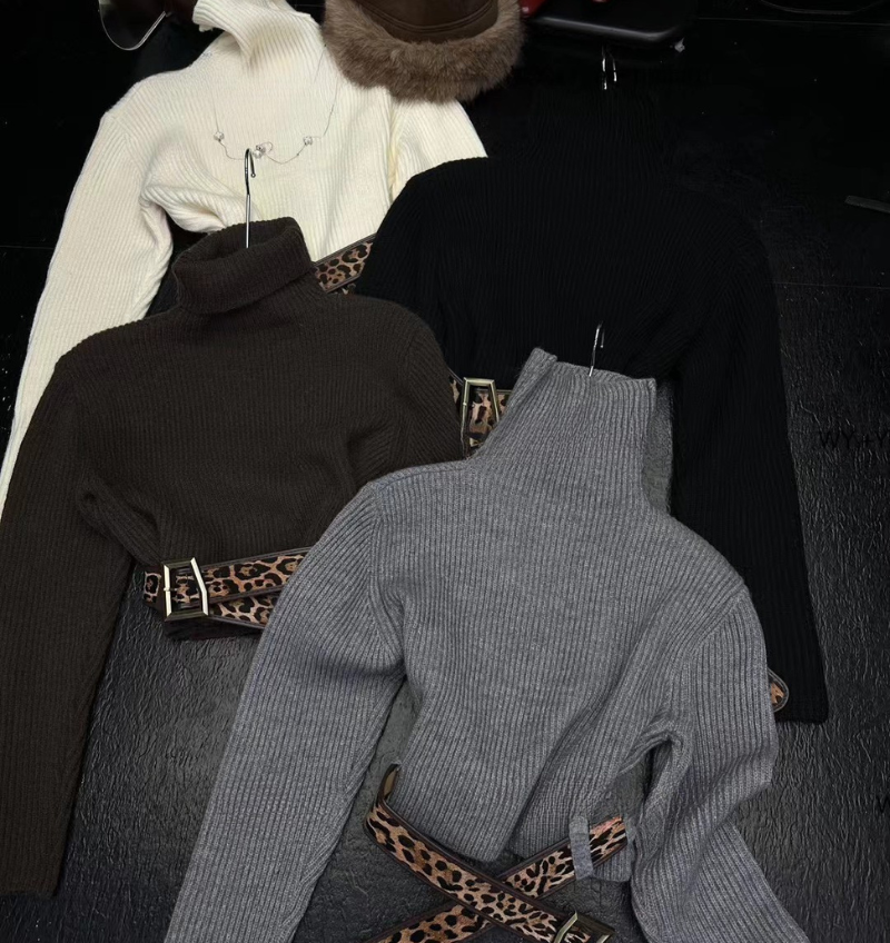 皮帶針織高領短版T(附皮帶)