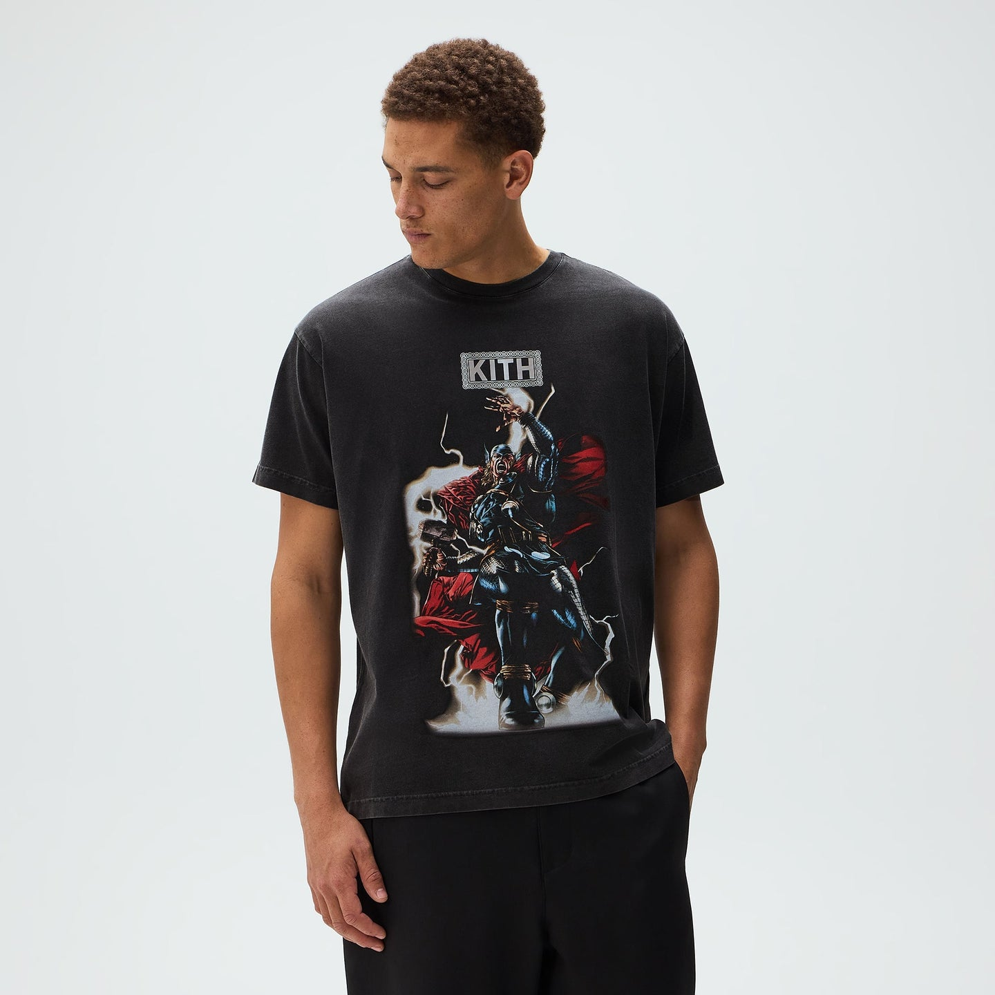 2025AW KITH Marvel | Kith Thor Vintage Tee 漫威 雷神 索爾 水洗 短T 短袖 現貨 KHM034329-001