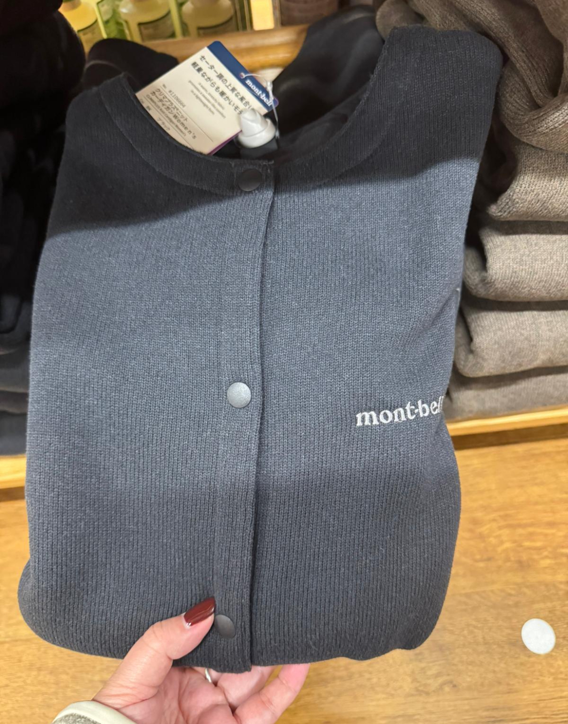 5/12 montbell 女裝輕盈保暖扣鈕外套