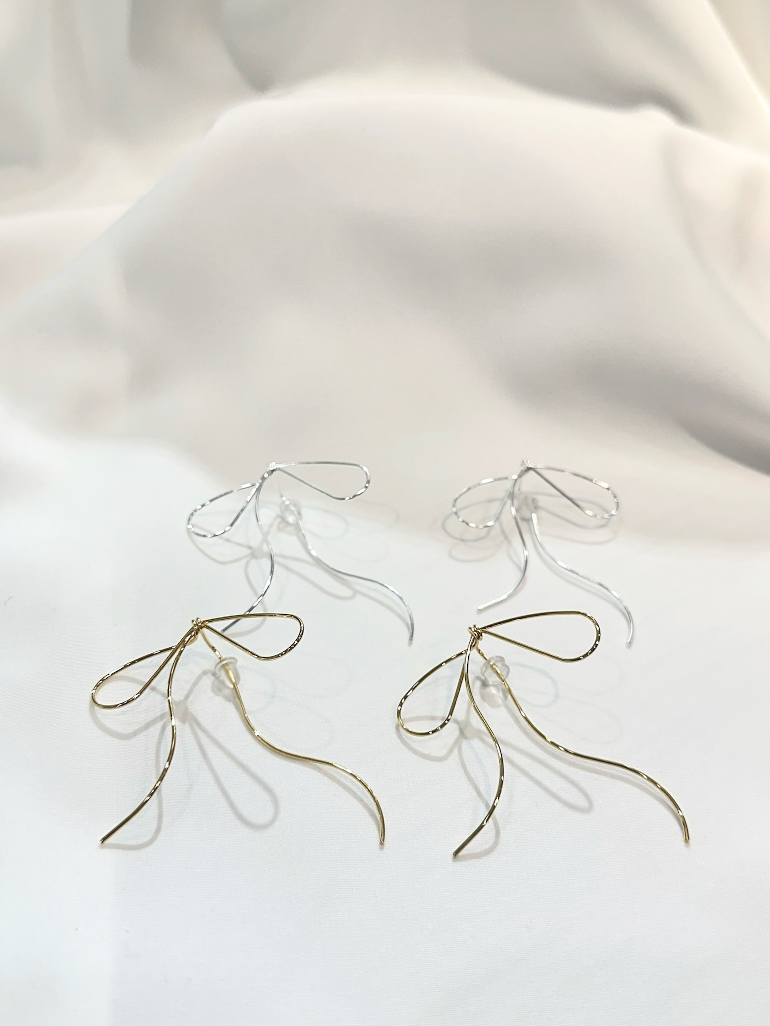 蝴蝶結細絲耳環