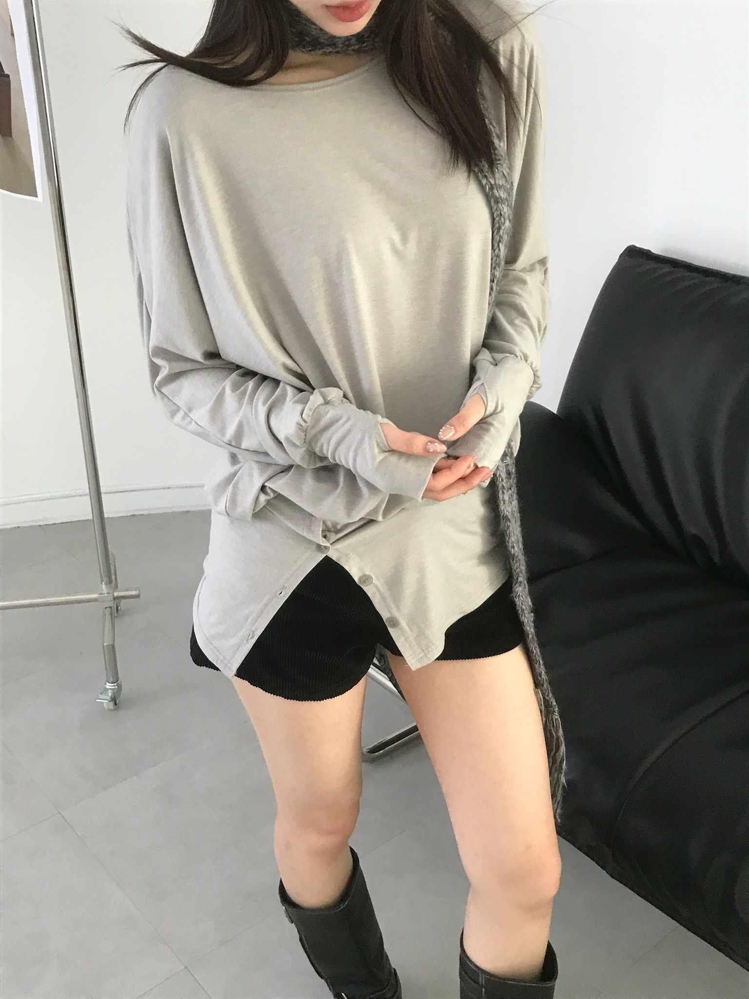 Finger Button Tee #上衣