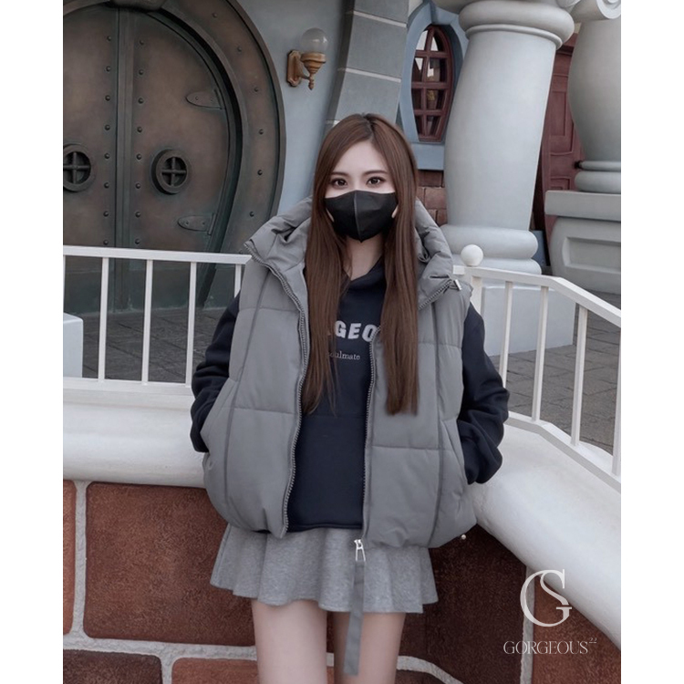 G9782「小胖丁'防潑水連帽背心外套」