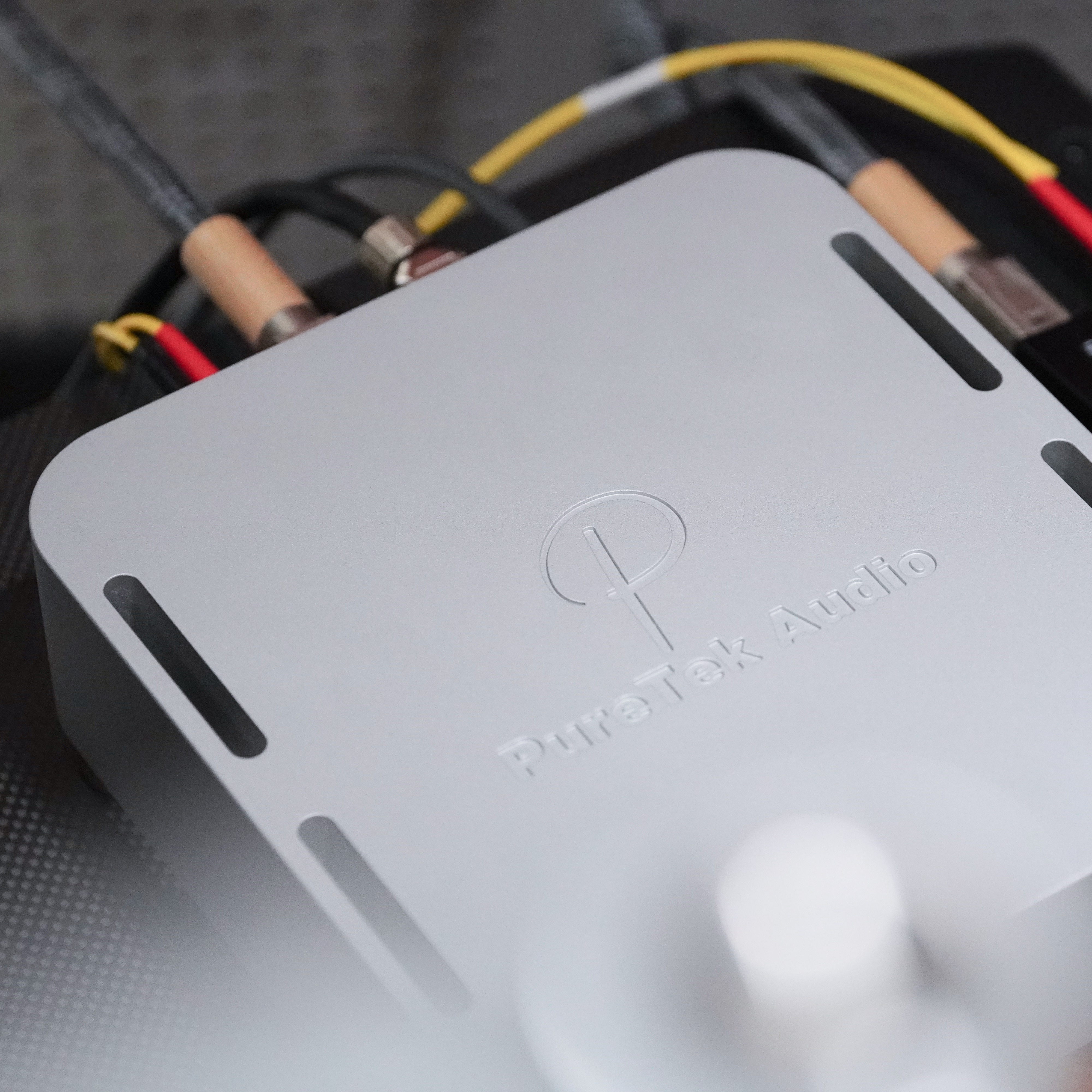 PureTek Audio Solo 音響級網路交換器