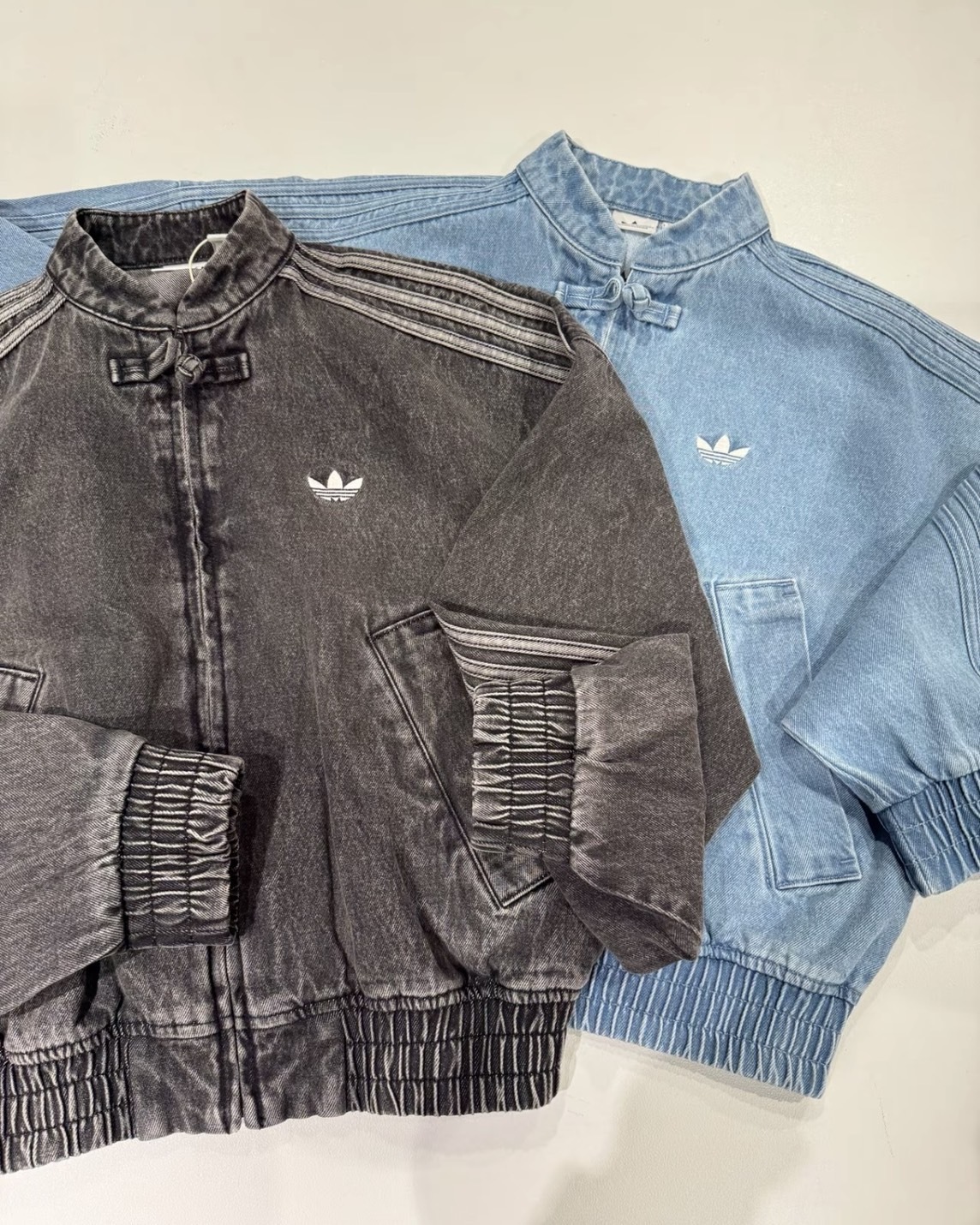 ADIDAS ORIGINALS 新年限定款 中國結 牛仔外套 三線 三葉草 黑色 藍色