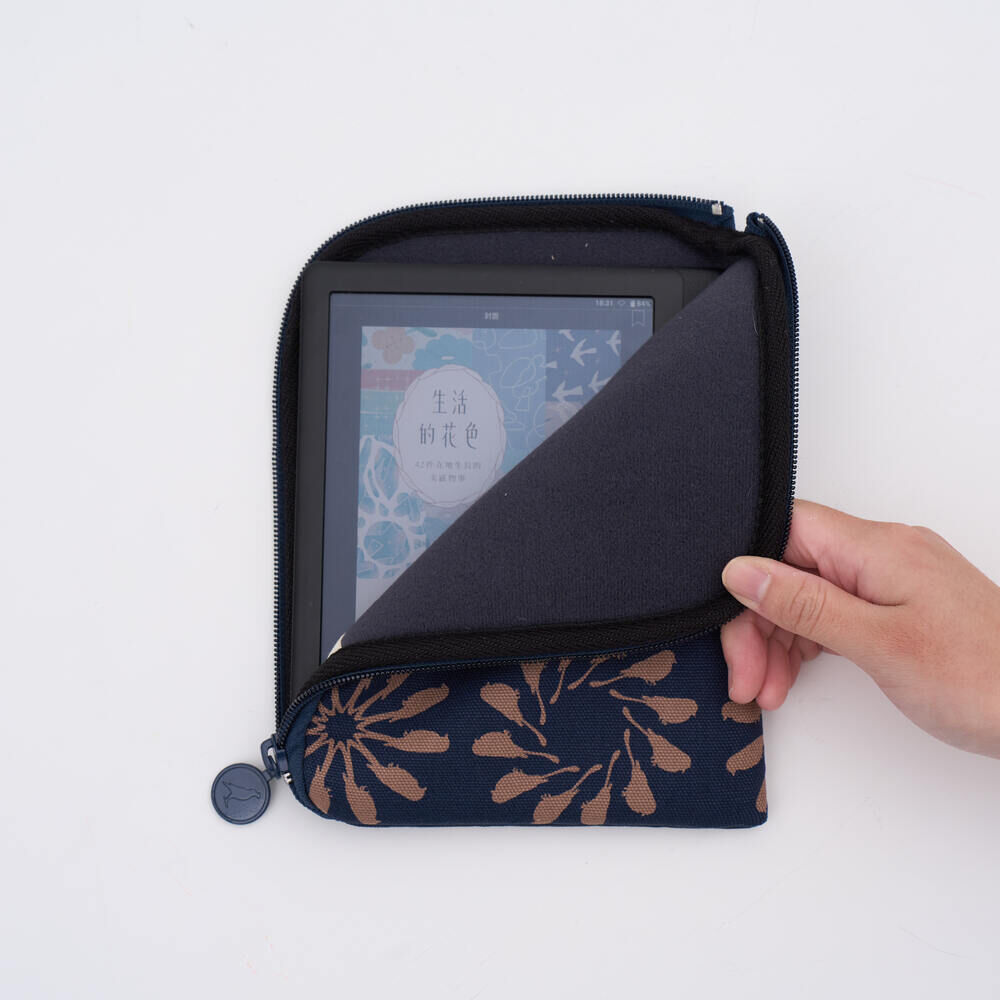 印花樂6吋電子書收納包/烏秋圈圈/海軍藍色
