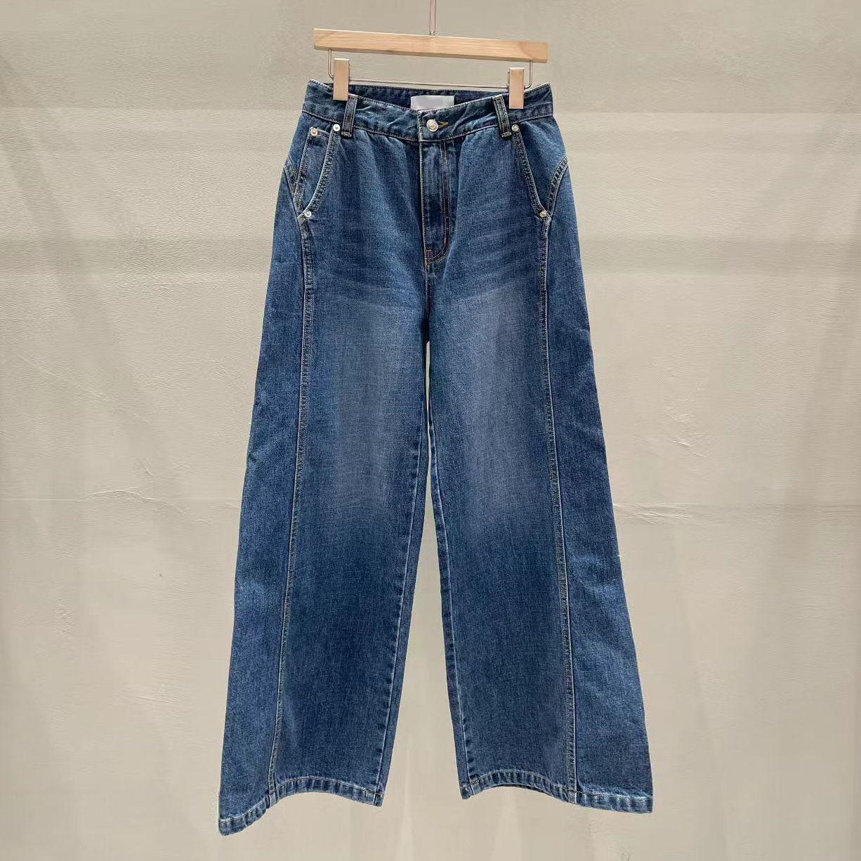 顯瘦3D車線造型刷色感牛仔褲-S-XL