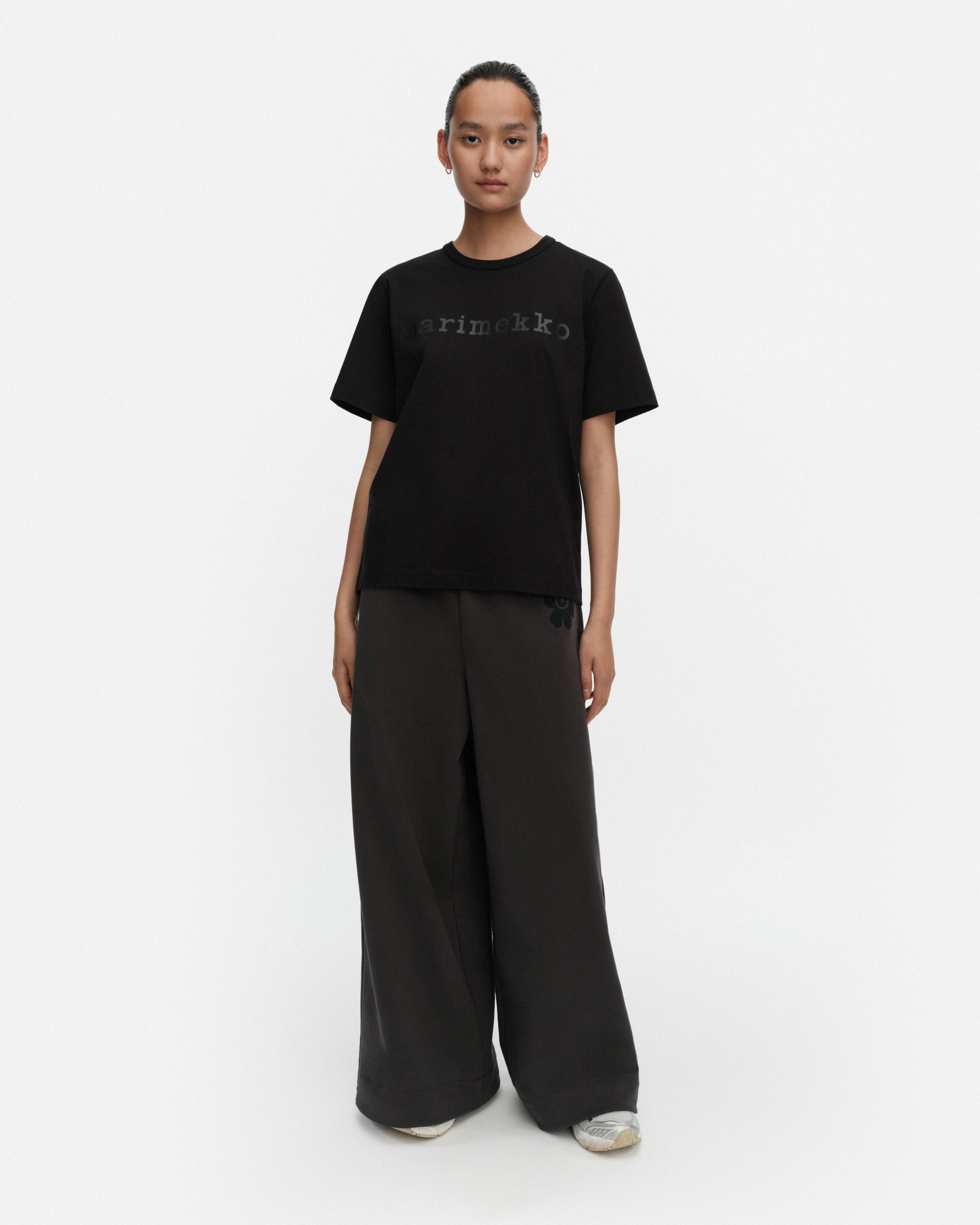 Erna Logo Kioski 短袖上衣