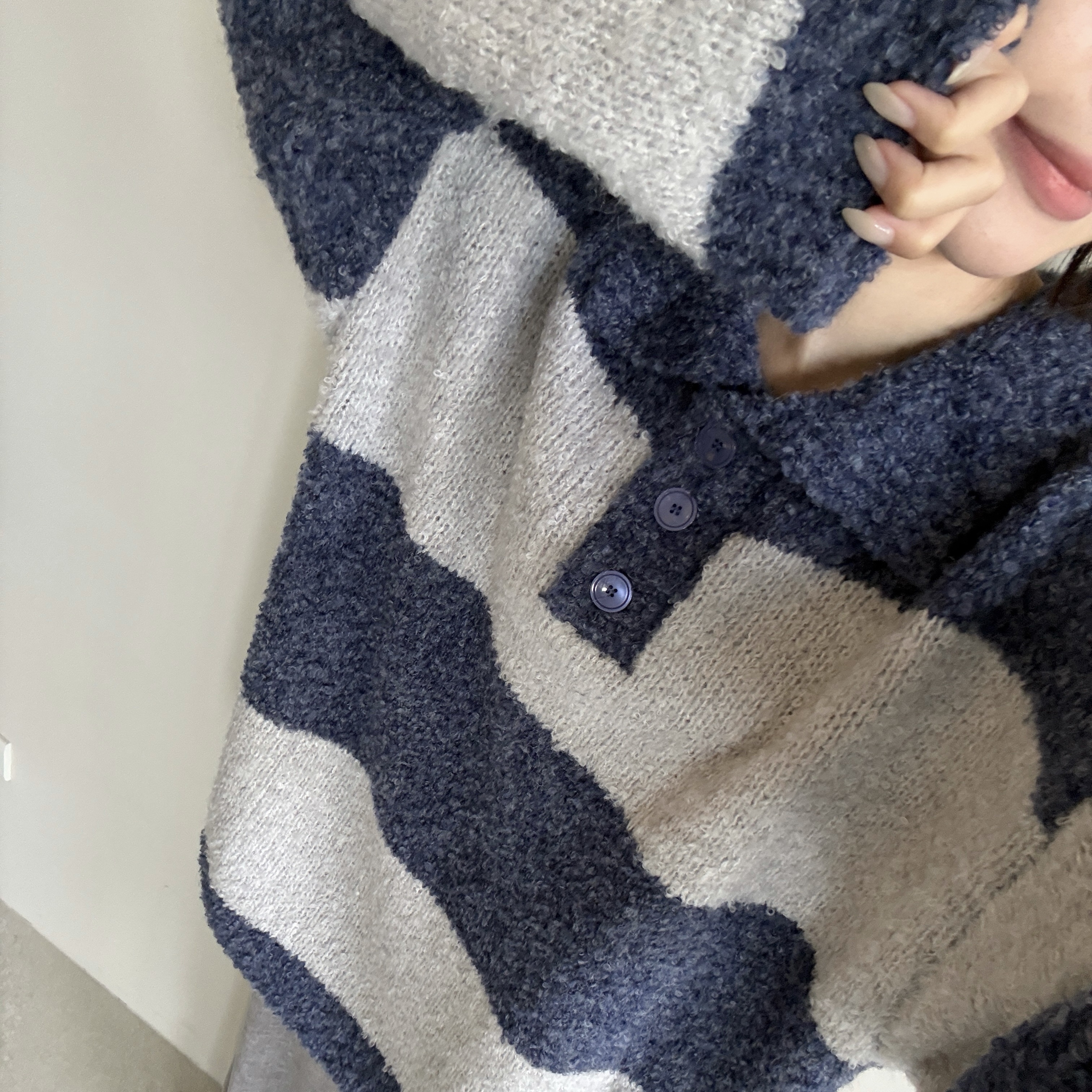 軟糯糯寬條紋針織衣