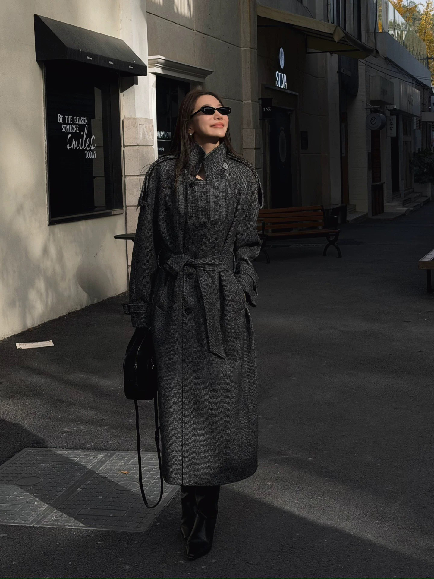 高級石墨灰附綁帶排釦立領長版大衣外套-S-M (Elegant & Love)