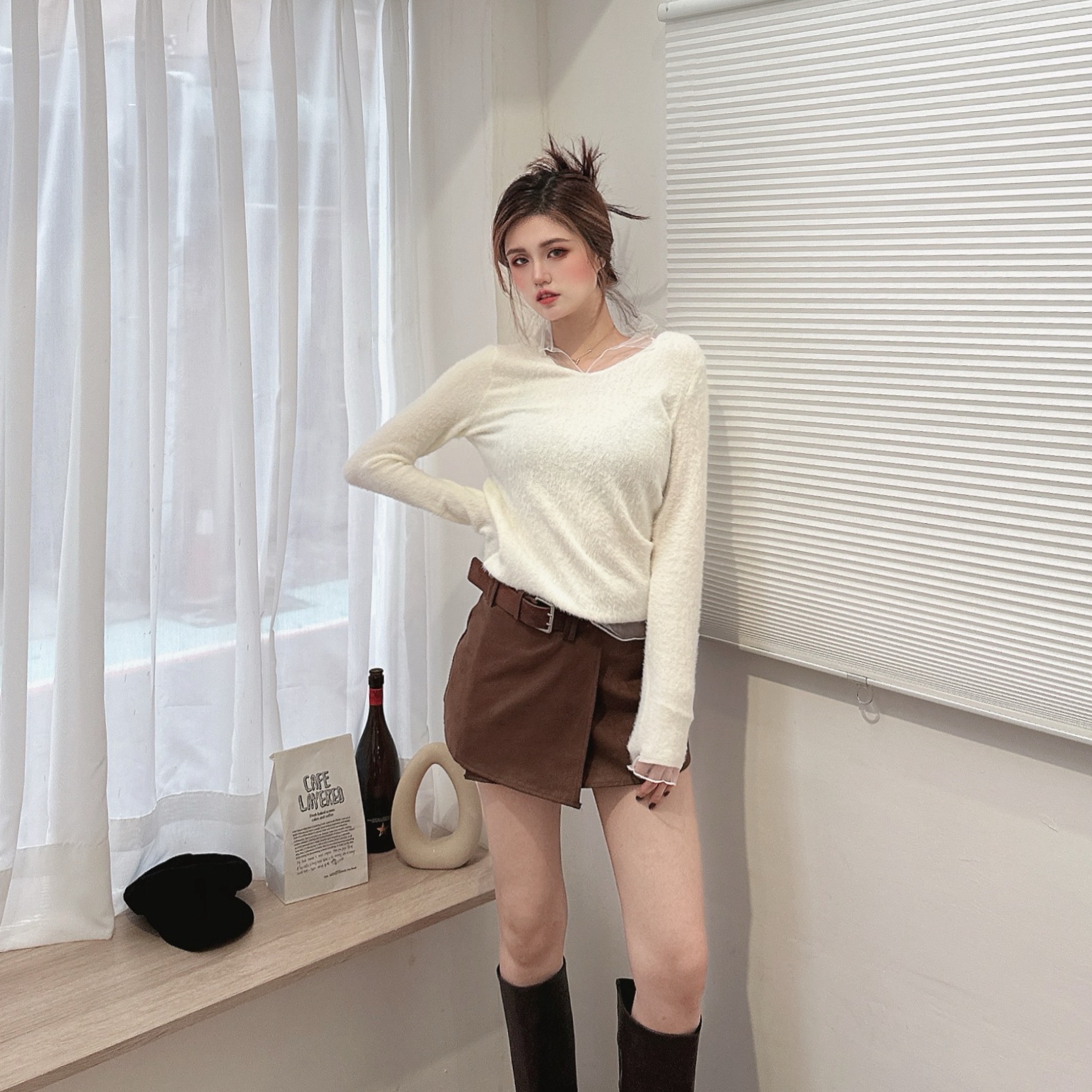 蕾絲網紗拼接毛毛針織上衣/二色