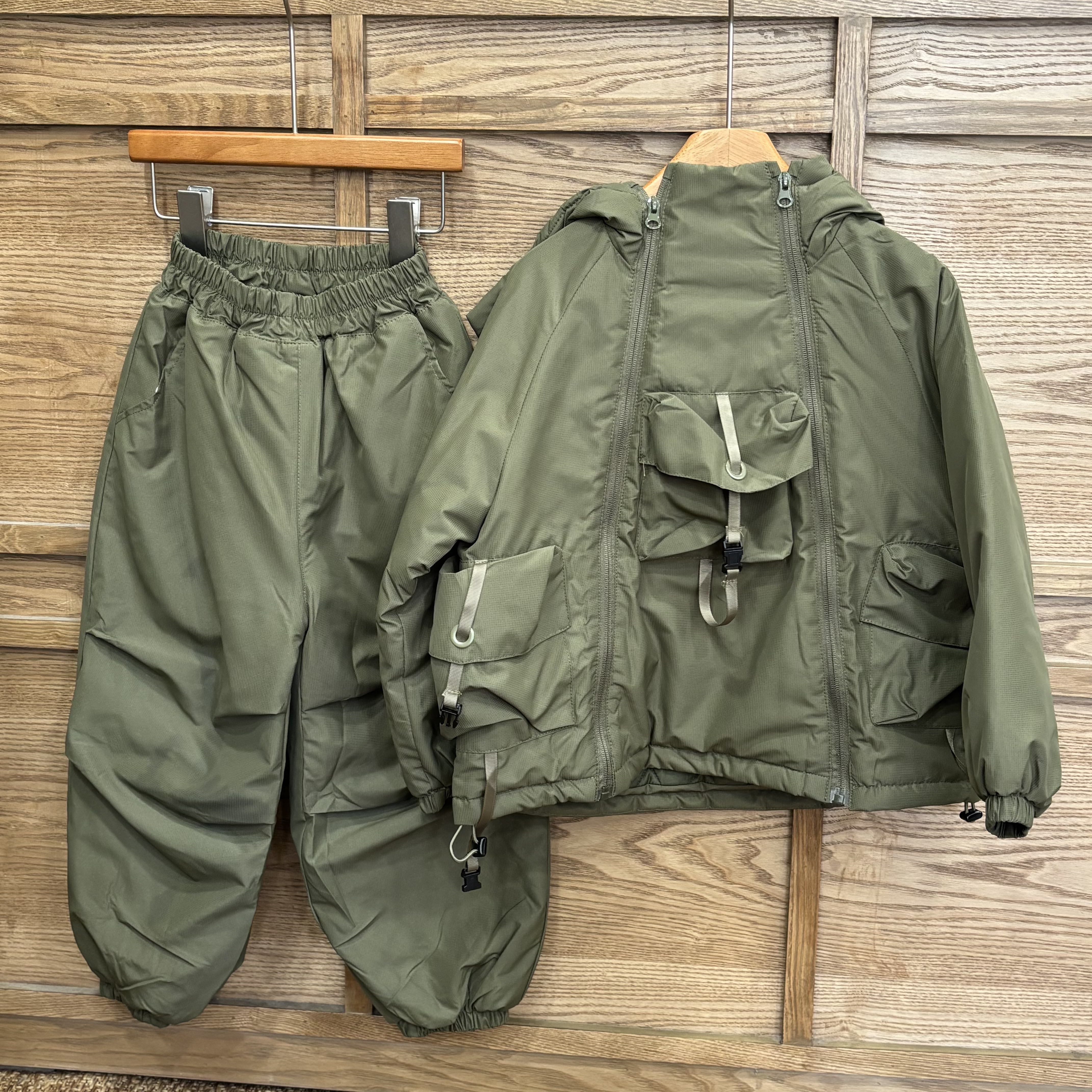 A03193鋪棉連帽套裝